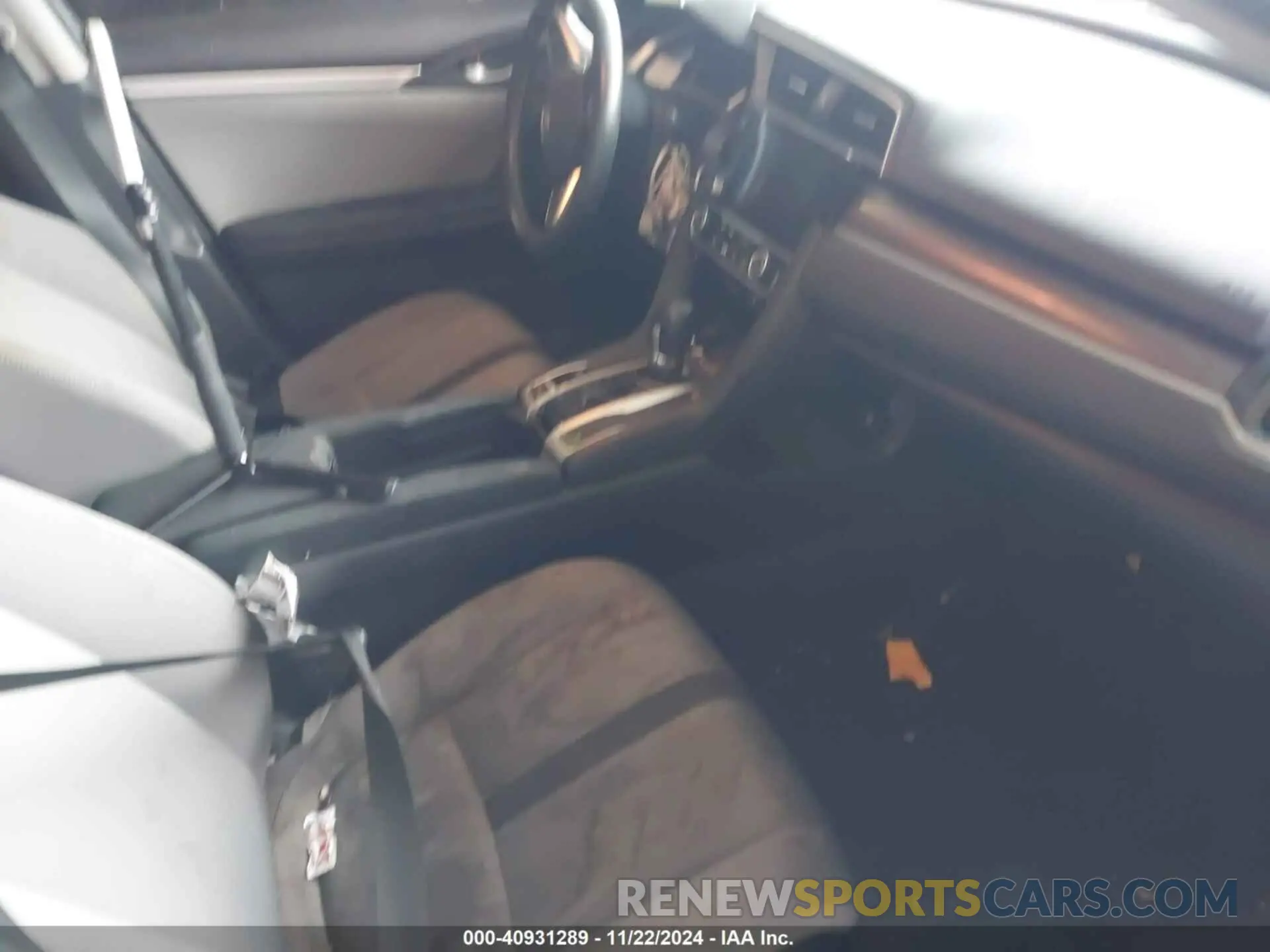5 Photograph of a damaged car 19XFC1F3XLE208410 HONDA CIVIC 2020