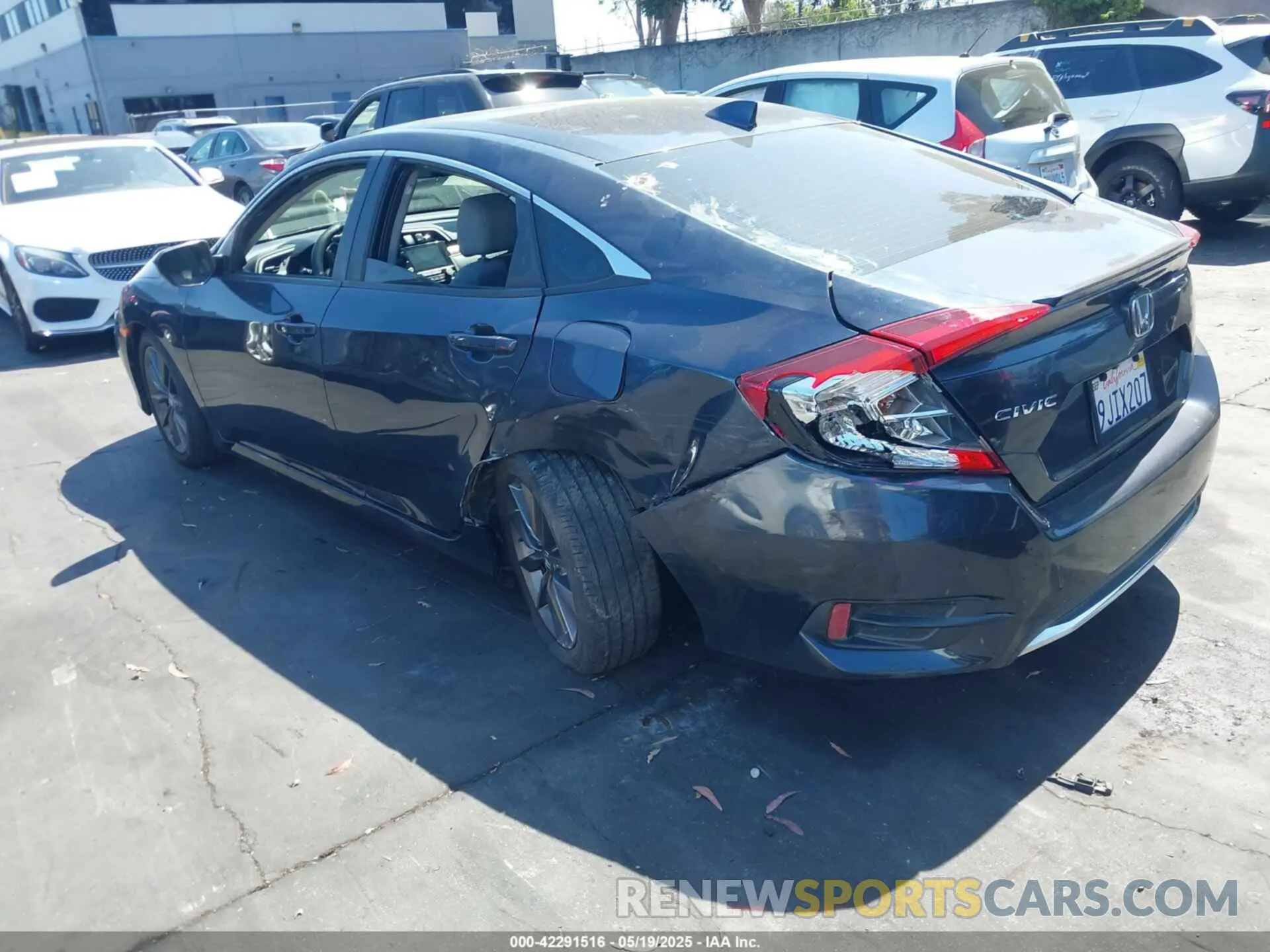 3 Photograph of a damaged car 19XFC1F3XLE212103 HONDA CIVIC 2020
