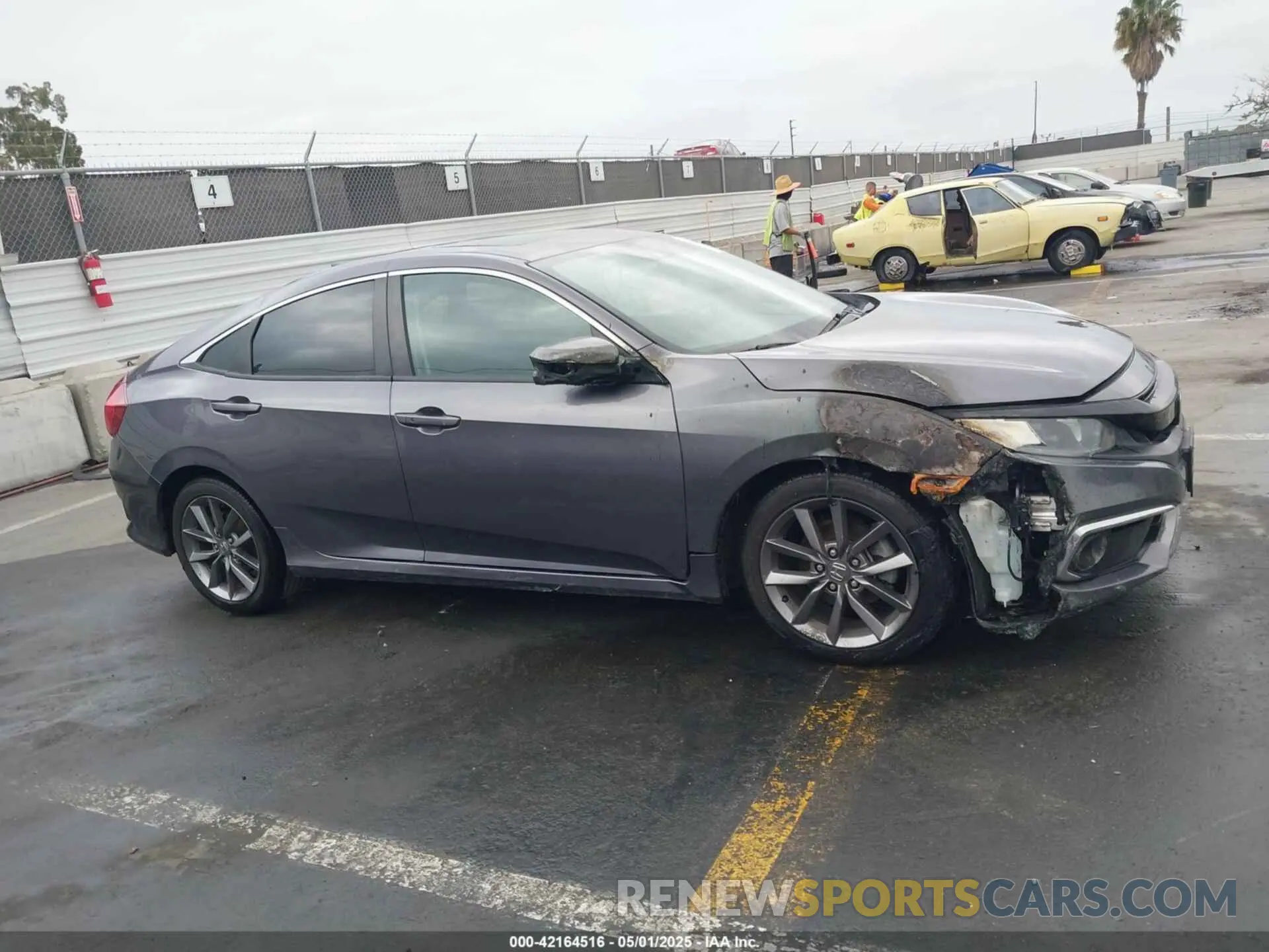 13 Photograph of a damaged car 19XFC1F3XLE214451 HONDA CIVIC 2020