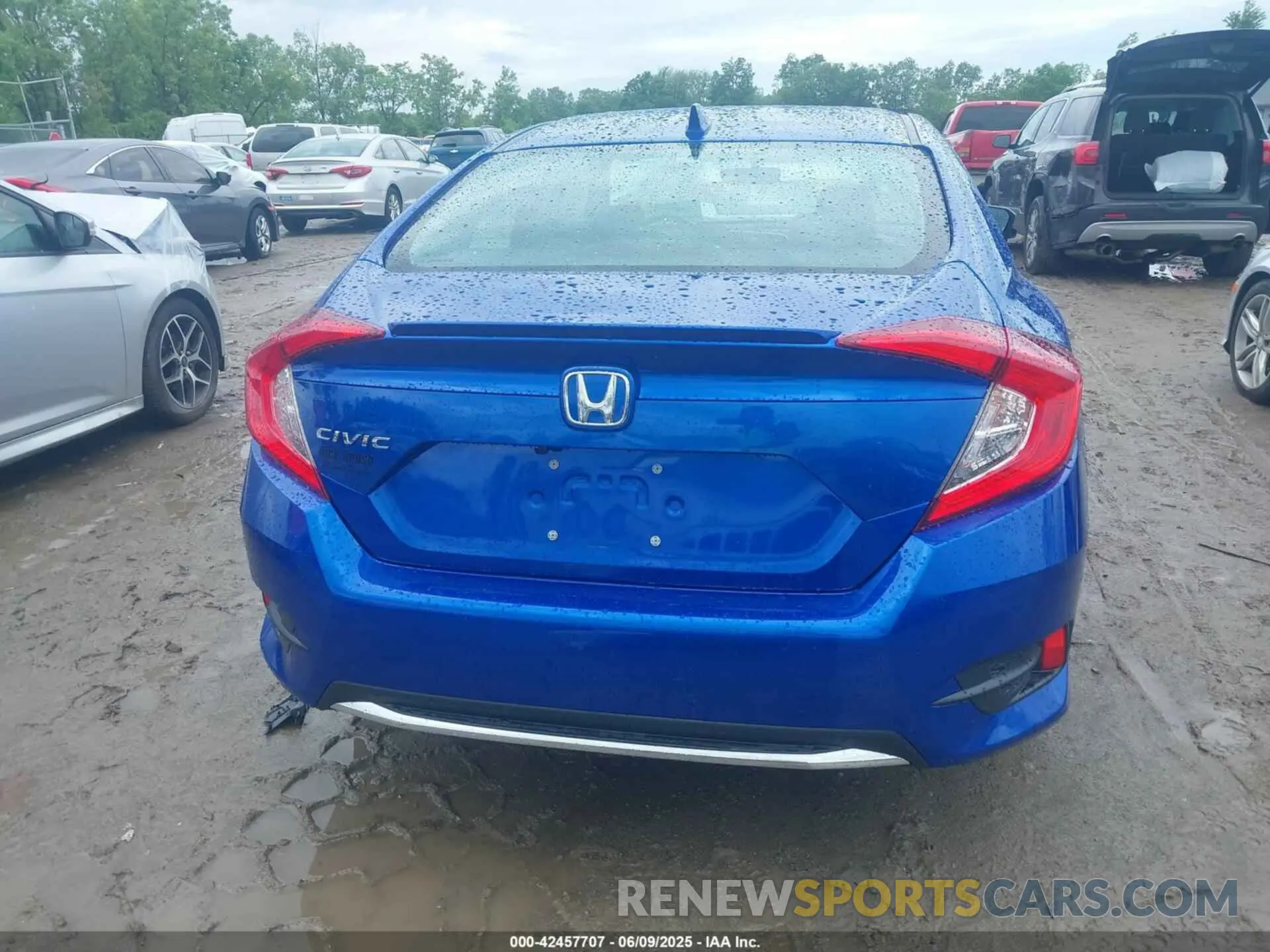 16 Photograph of a damaged car 19XFC1F70LE007974 HONDA CIVIC 2020