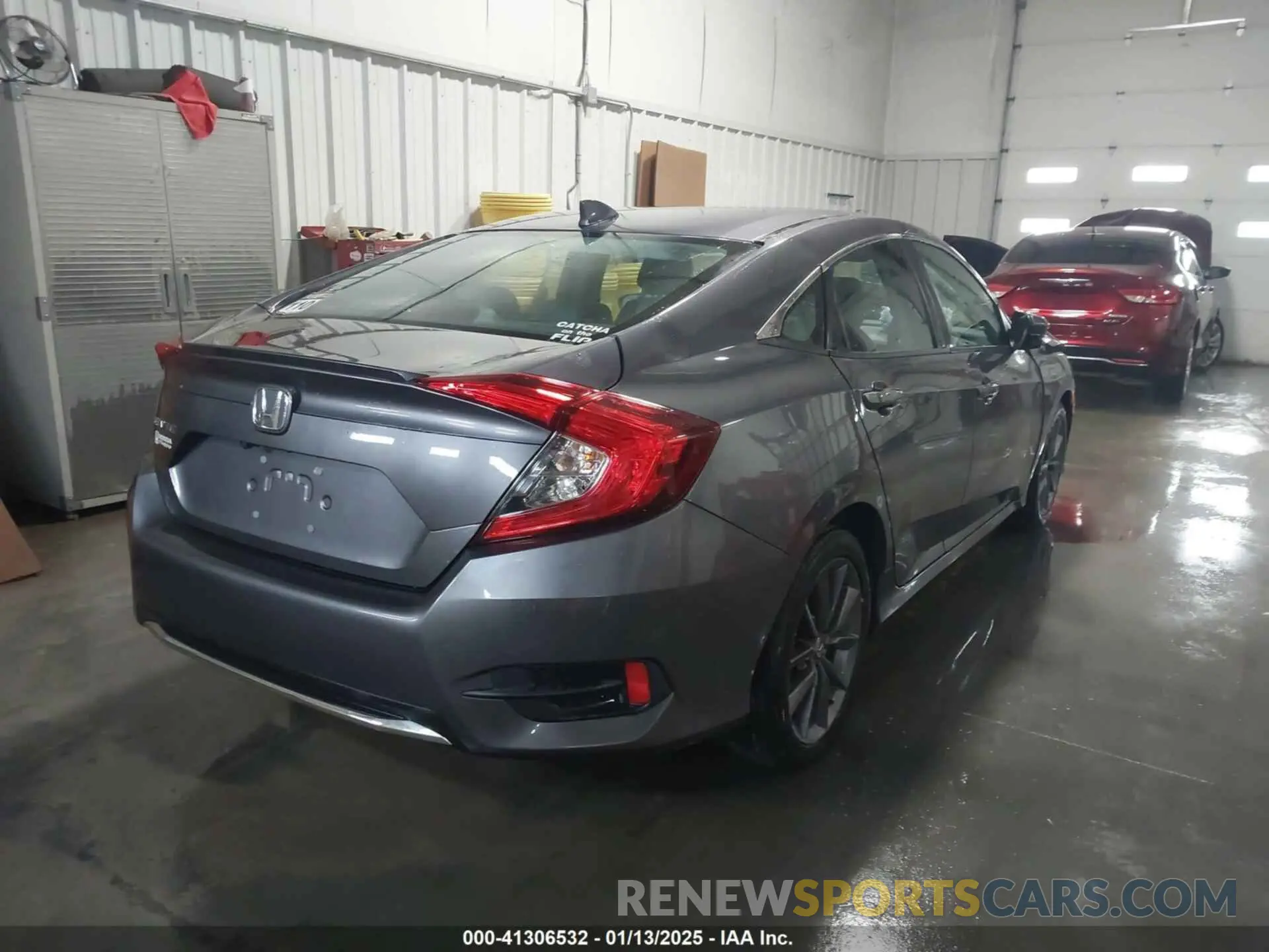 4 Photograph of a damaged car 19XFC1F70LE010163 HONDA CIVIC 2020
