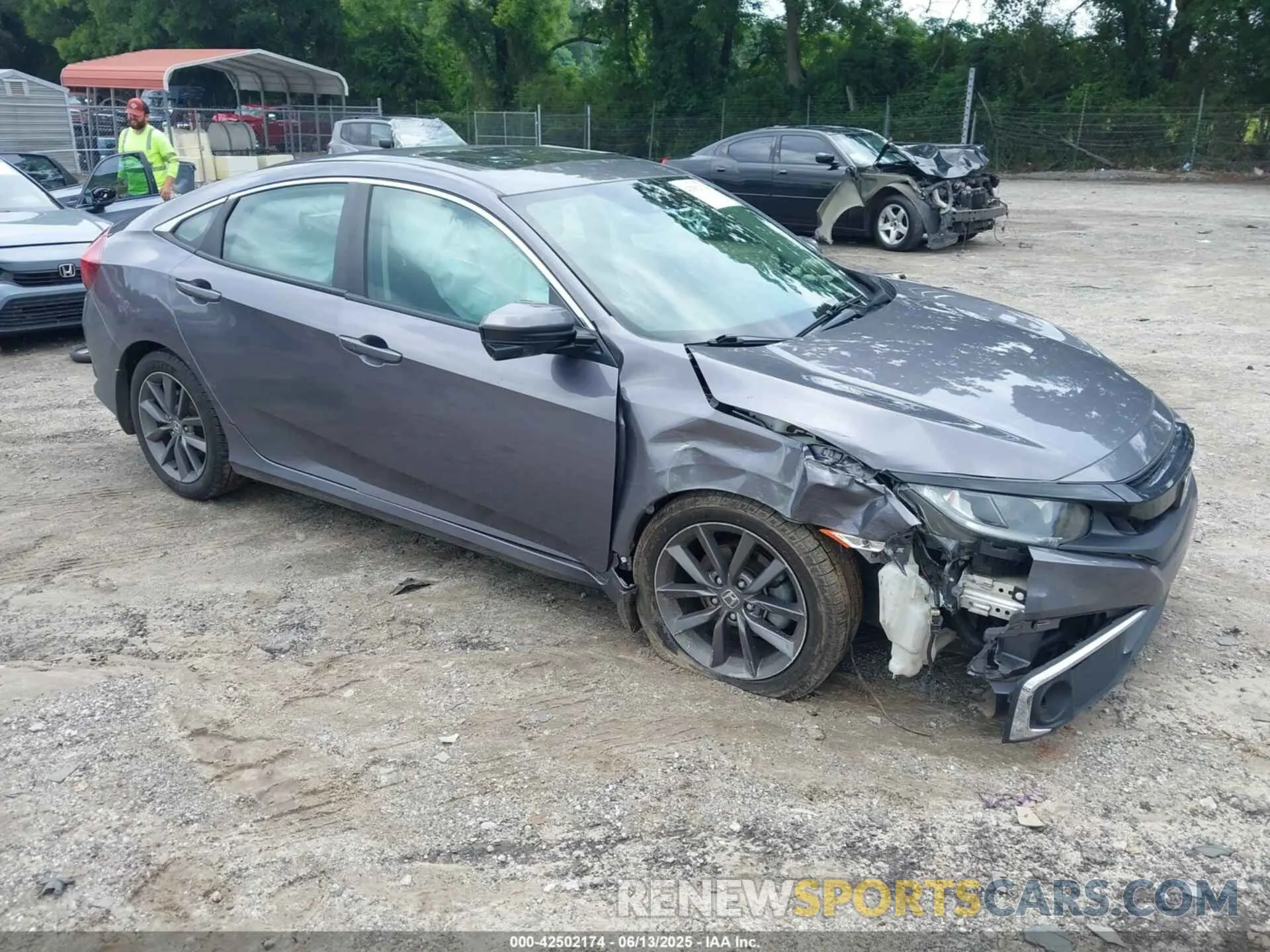 1 Photograph of a damaged car 19XFC1F71LE010141 HONDA CIVIC 2020