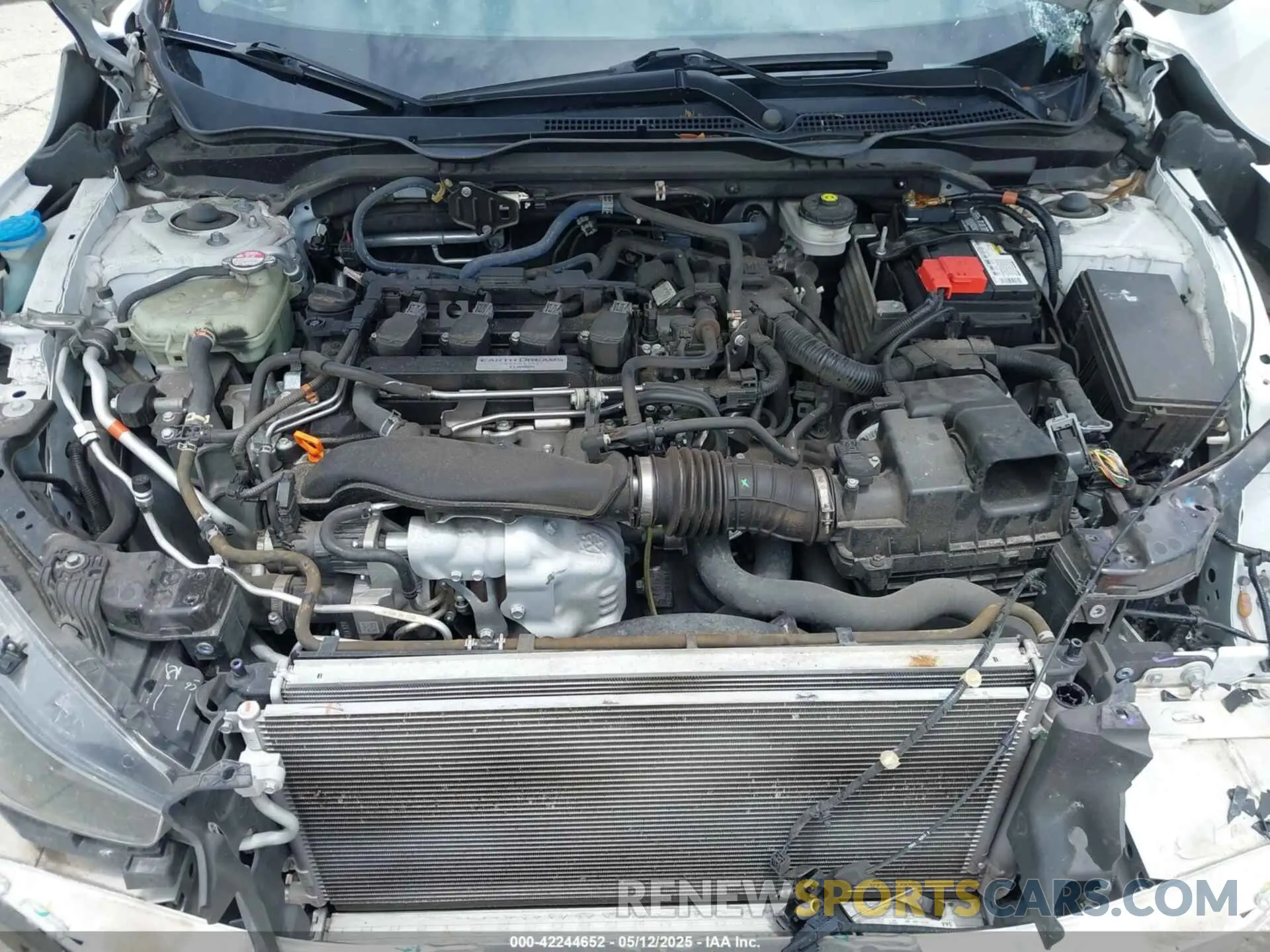 10 Photograph of a damaged car 19XFC1F73LE006852 HONDA CIVIC 2020