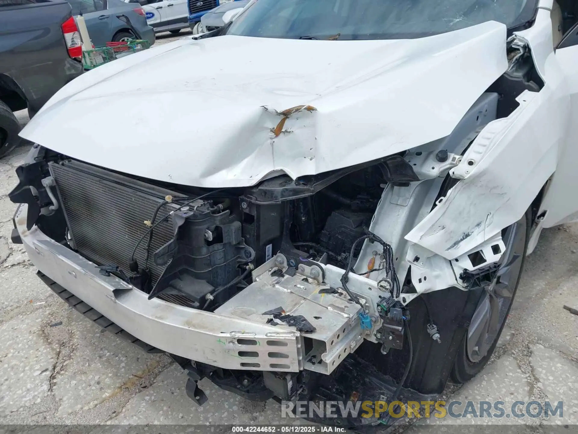 6 Photograph of a damaged car 19XFC1F73LE006852 HONDA CIVIC 2020