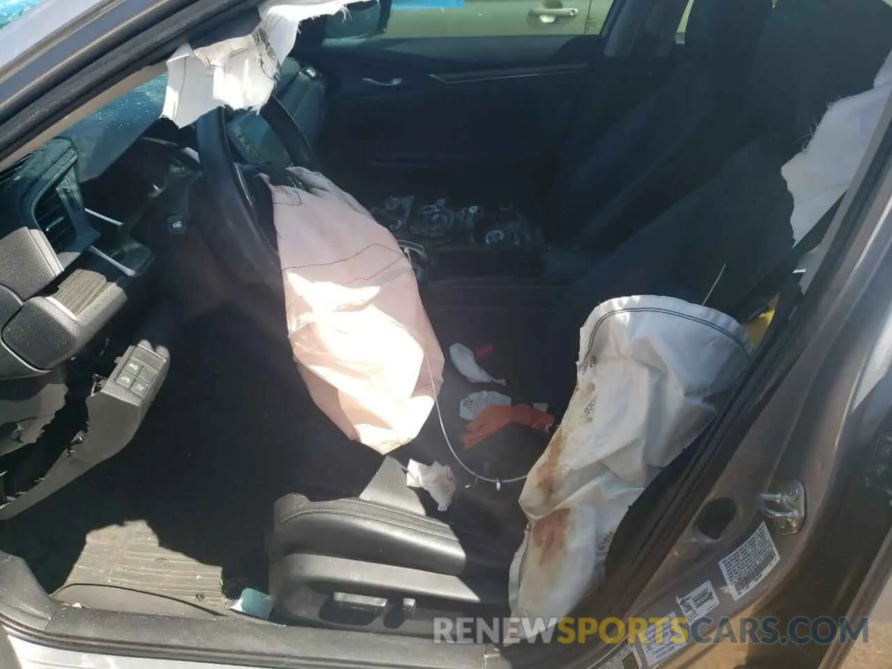 7 Photograph of a damaged car 19XFC1F73LE015146 HONDA CIVIC 2020