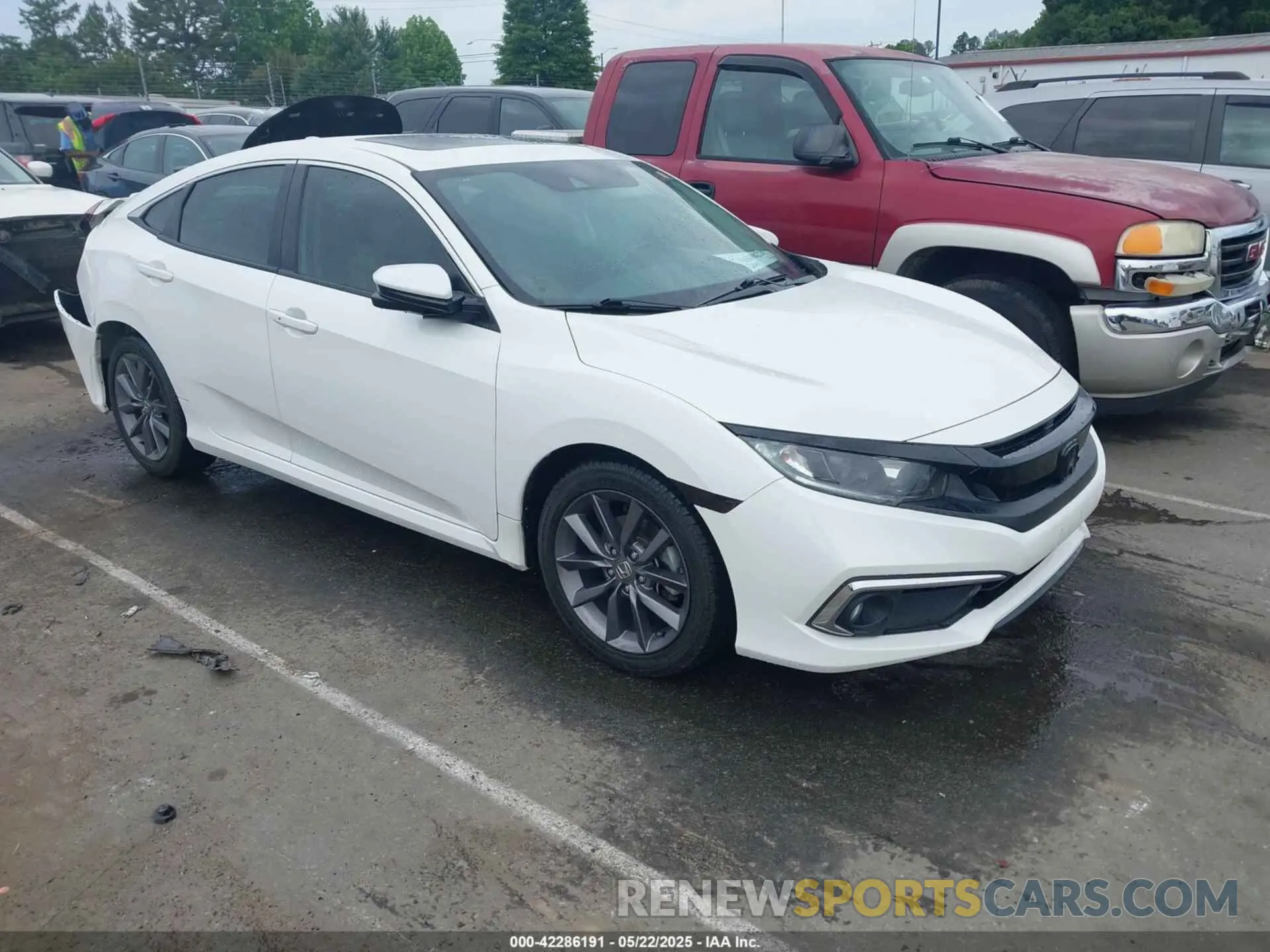 1 Photograph of a damaged car 19XFC1F74LE015155 HONDA CIVIC 2020