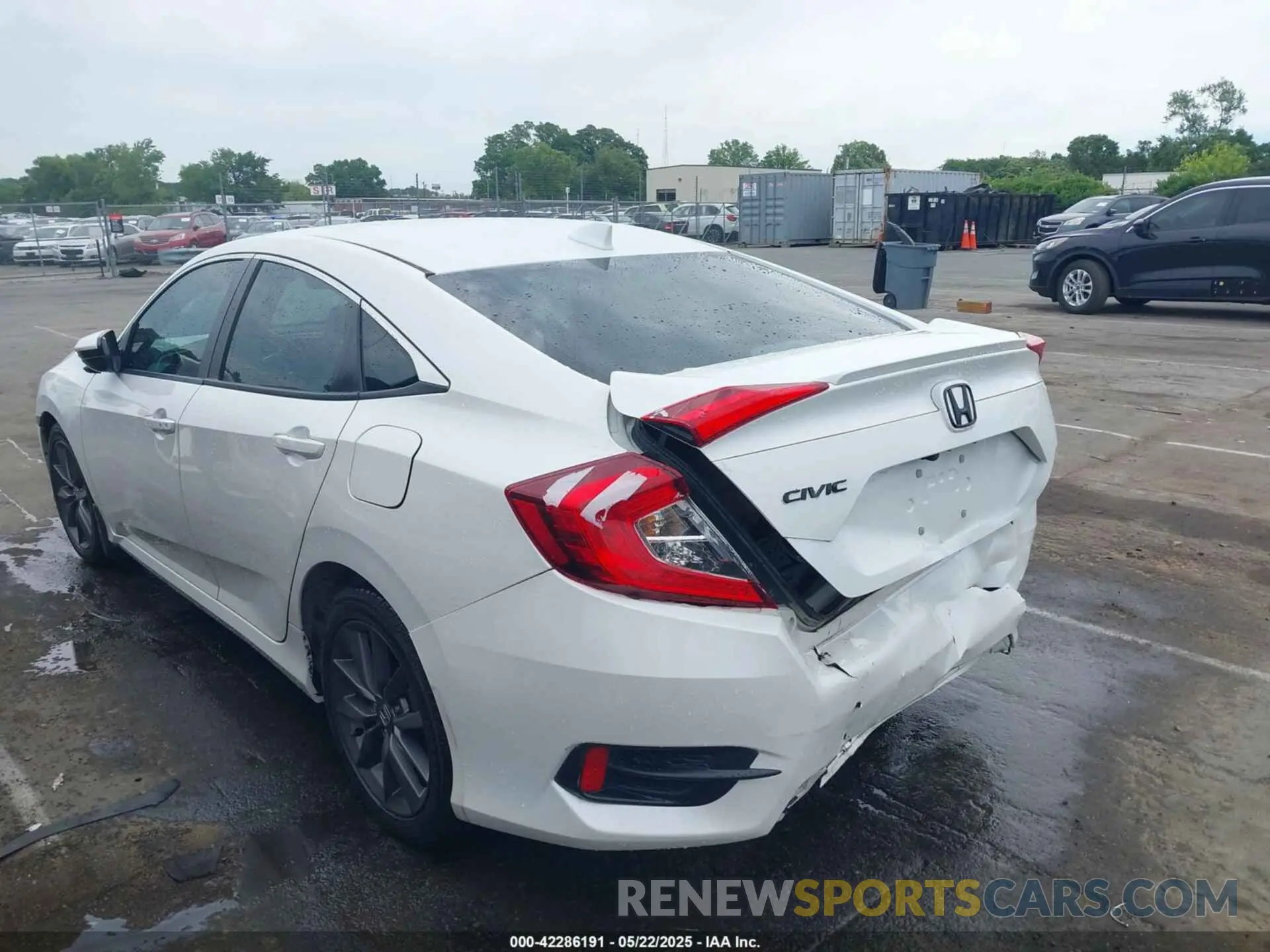 3 Photograph of a damaged car 19XFC1F74LE015155 HONDA CIVIC 2020