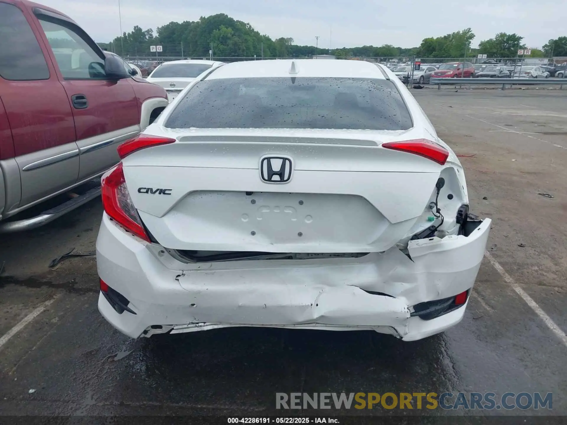6 Photograph of a damaged car 19XFC1F74LE015155 HONDA CIVIC 2020