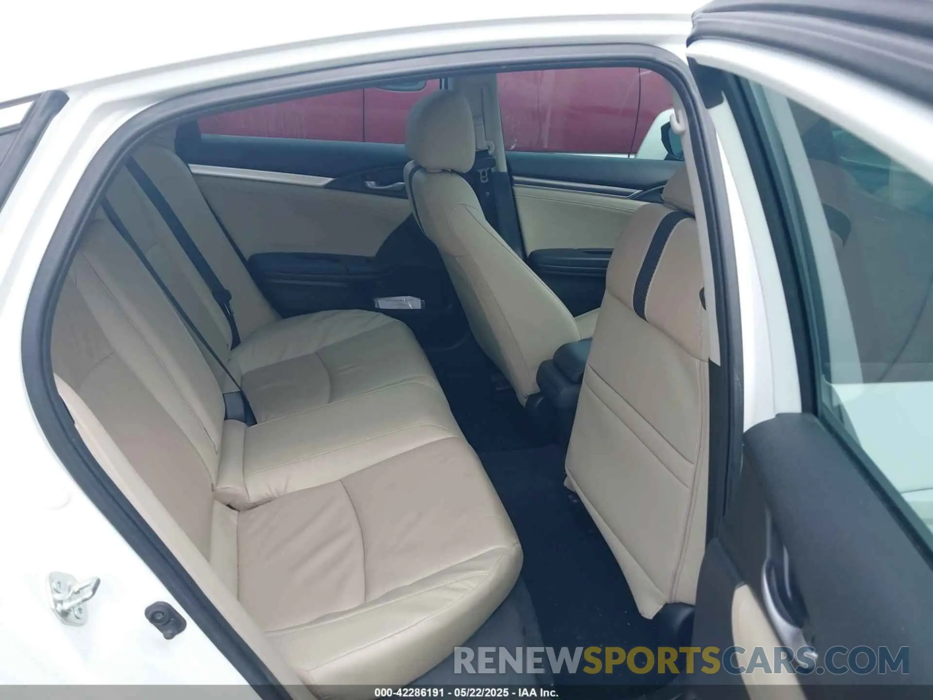 8 Photograph of a damaged car 19XFC1F74LE015155 HONDA CIVIC 2020