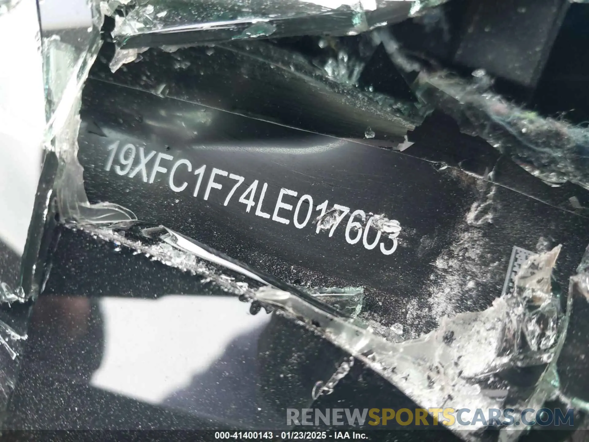 9 Photograph of a damaged car 19XFC1F74LE017603 HONDA CIVIC 2020