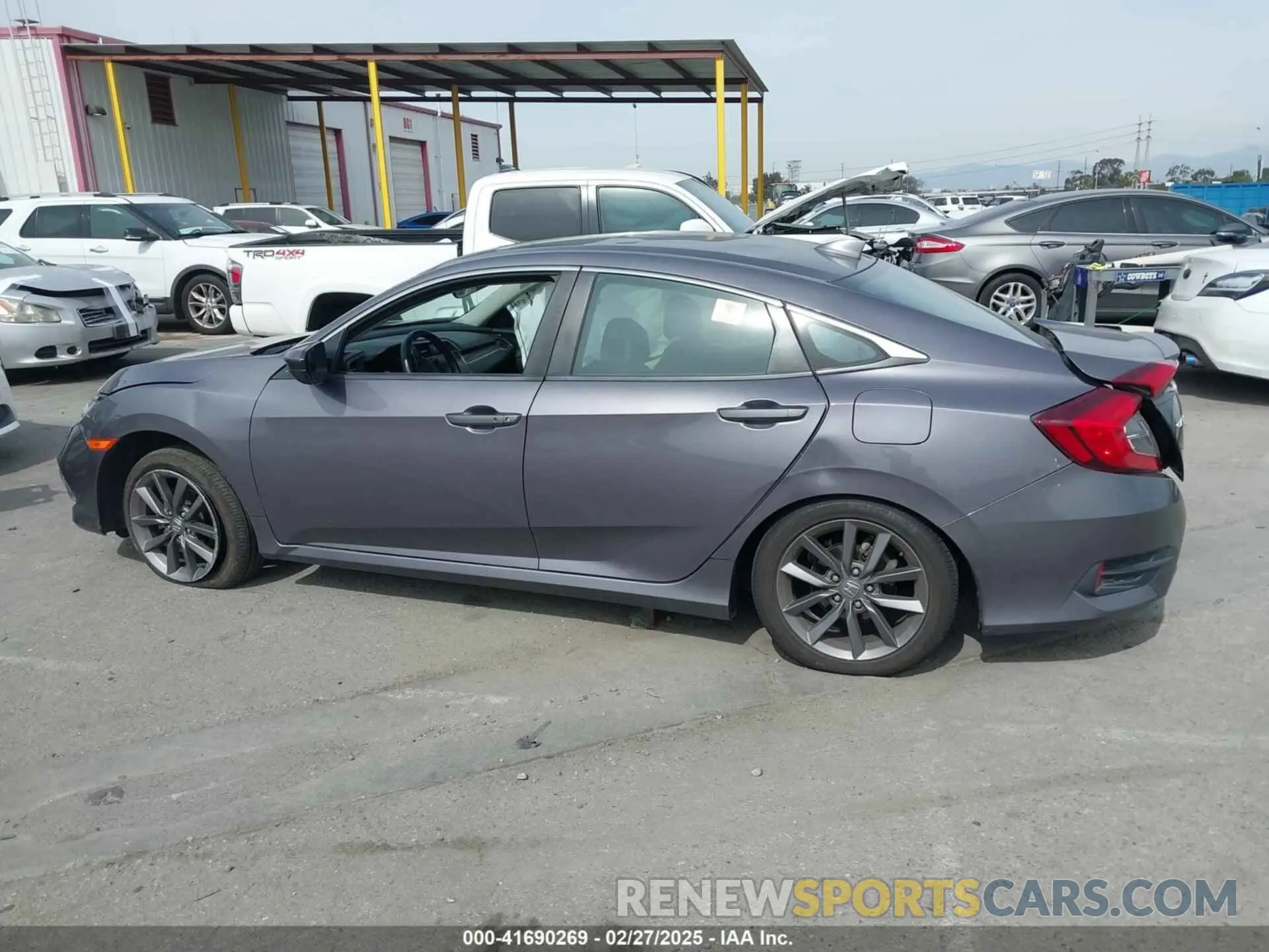 15 Photograph of a damaged car 19XFC1F74LE204193 HONDA CIVIC 2020