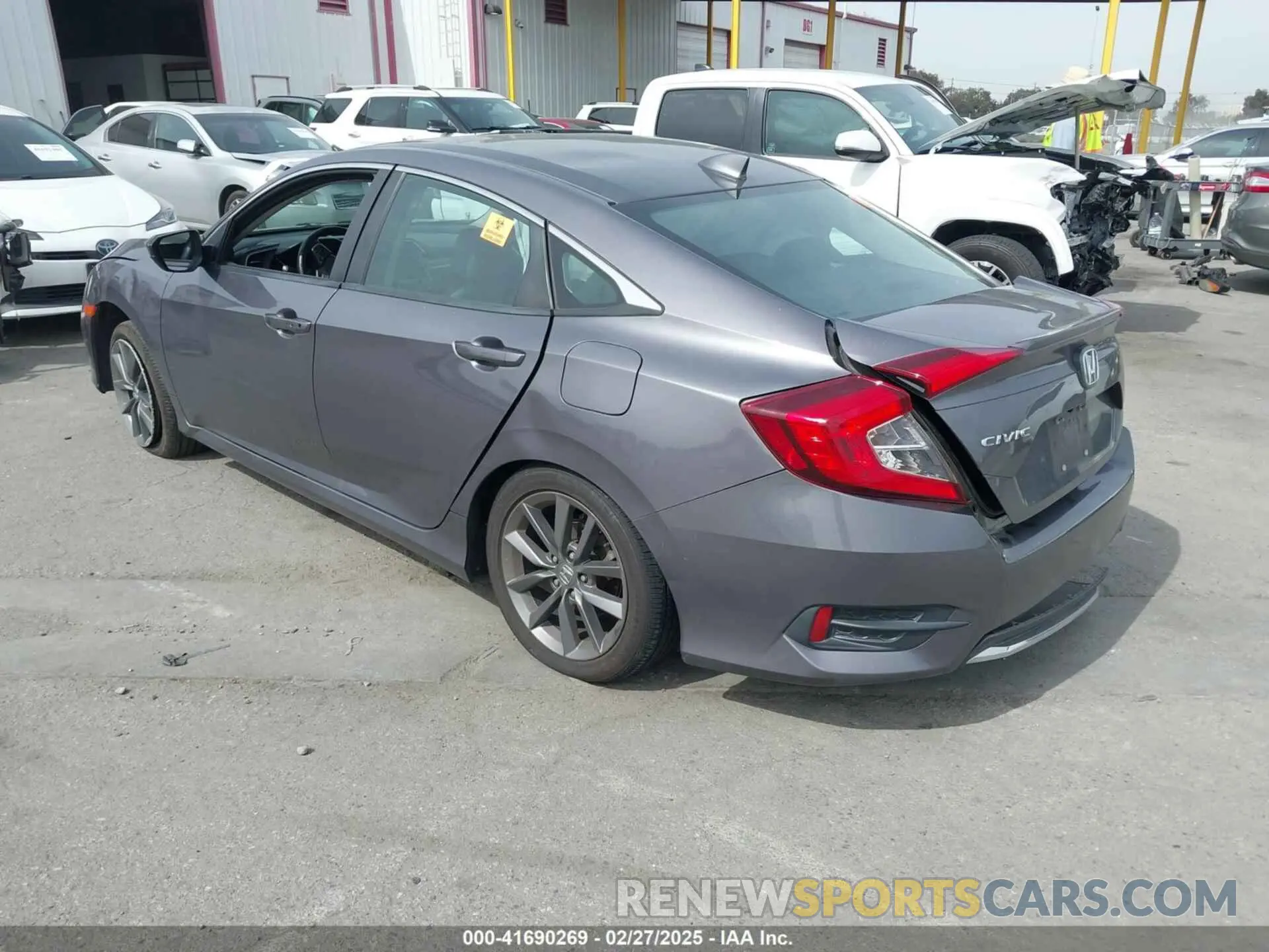 3 Photograph of a damaged car 19XFC1F74LE204193 HONDA CIVIC 2020