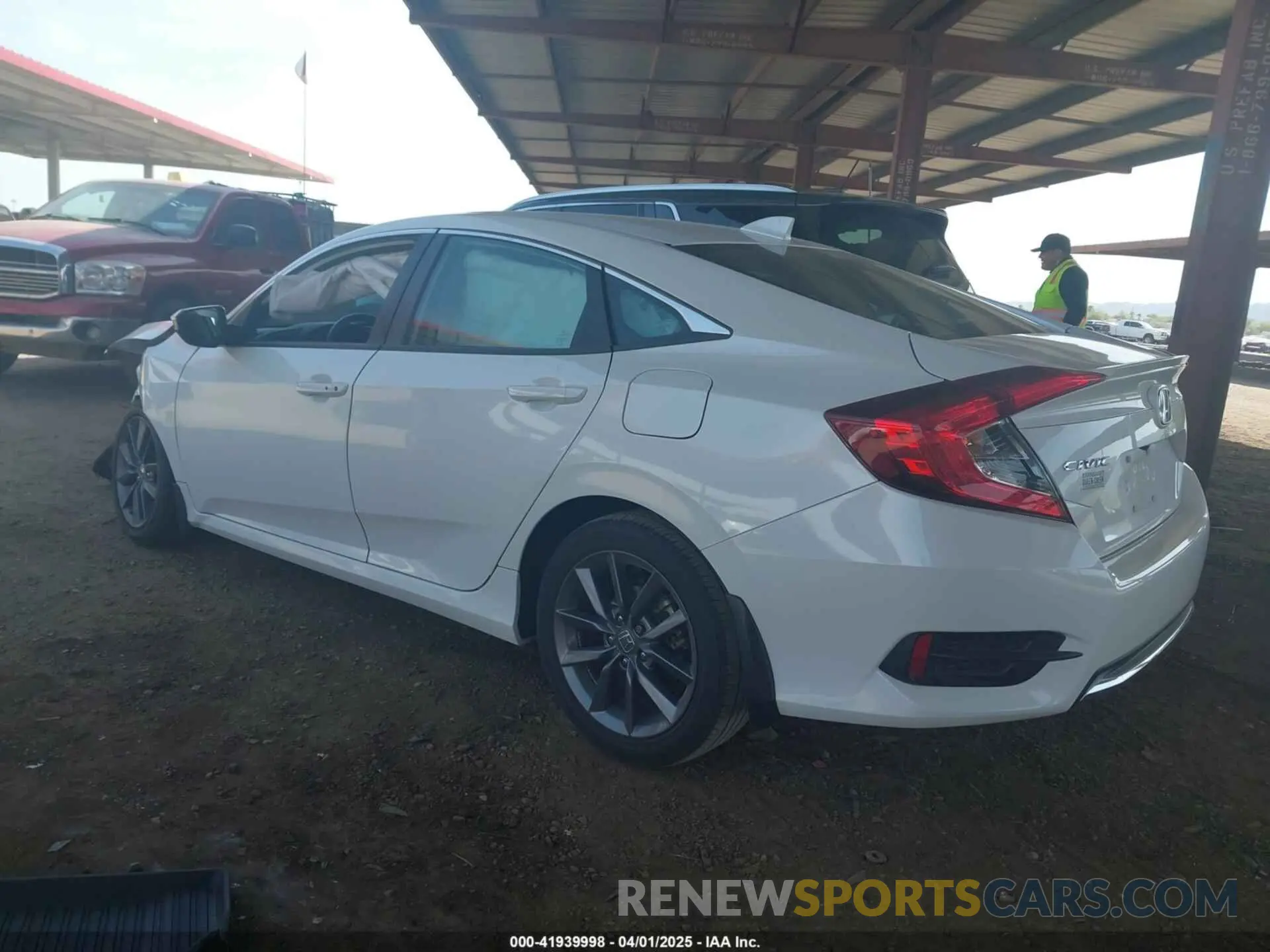 3 Photograph of a damaged car 19XFC1F76LE204292 HONDA CIVIC 2020