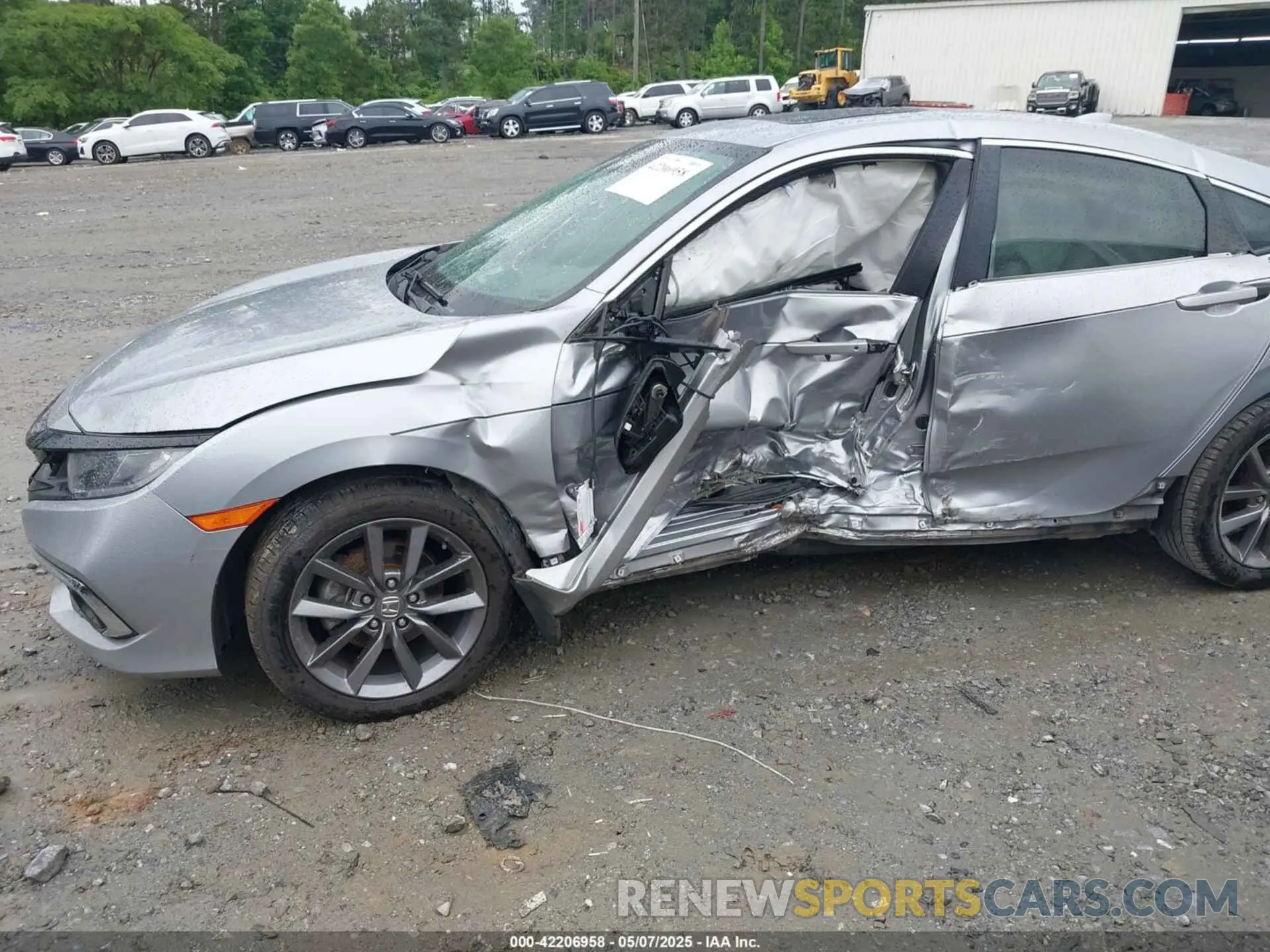 15 Photograph of a damaged car 19XFC1F77LE003372 HONDA CIVIC 2020