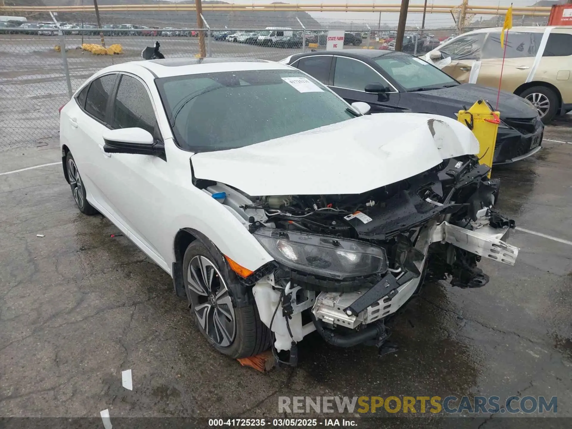 1 Photograph of a damaged car 19XFC1F7XLE208720 HONDA CIVIC 2020