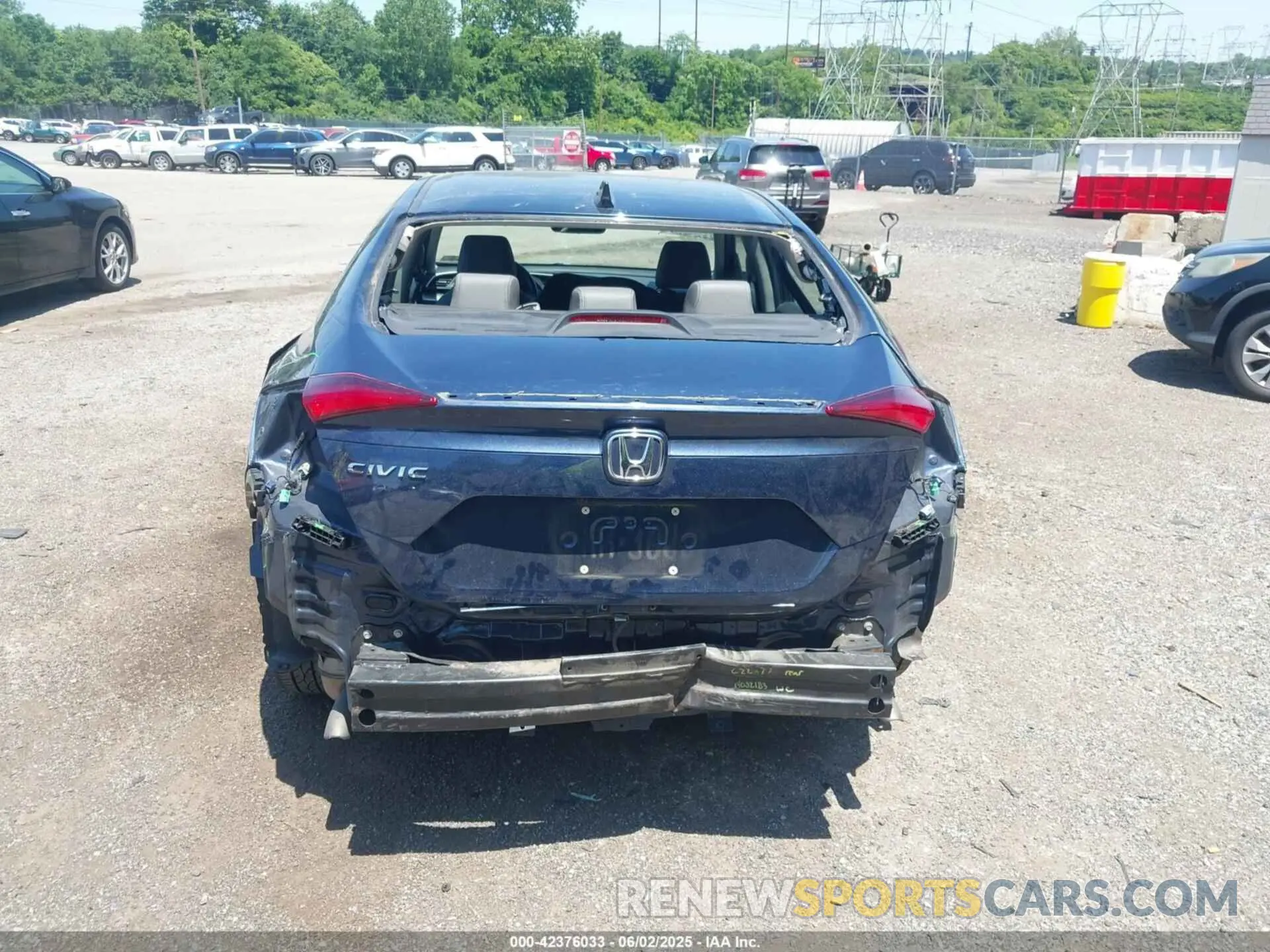 16 Photograph of a damaged car 19XFC1F7XLE209558 HONDA CIVIC 2020