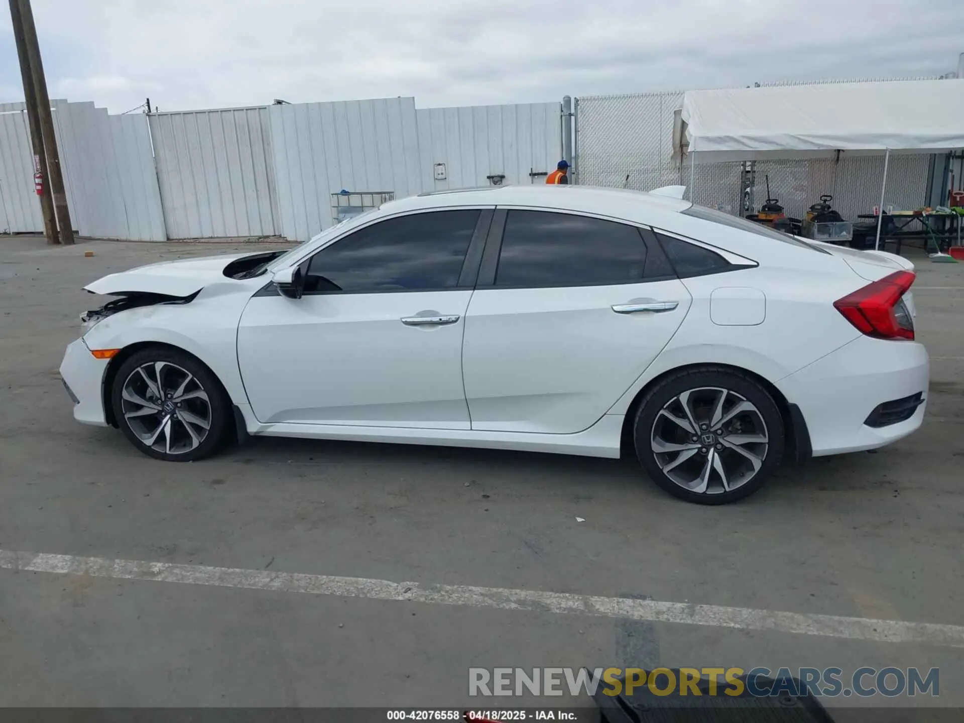 14 Photograph of a damaged car 19XFC1F91LE213631 HONDA CIVIC 2020