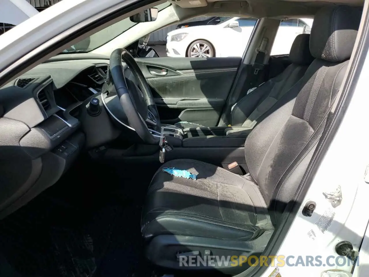 7 Photograph of a damaged car 19XFC1F98LE020201 HONDA CIVIC 2020