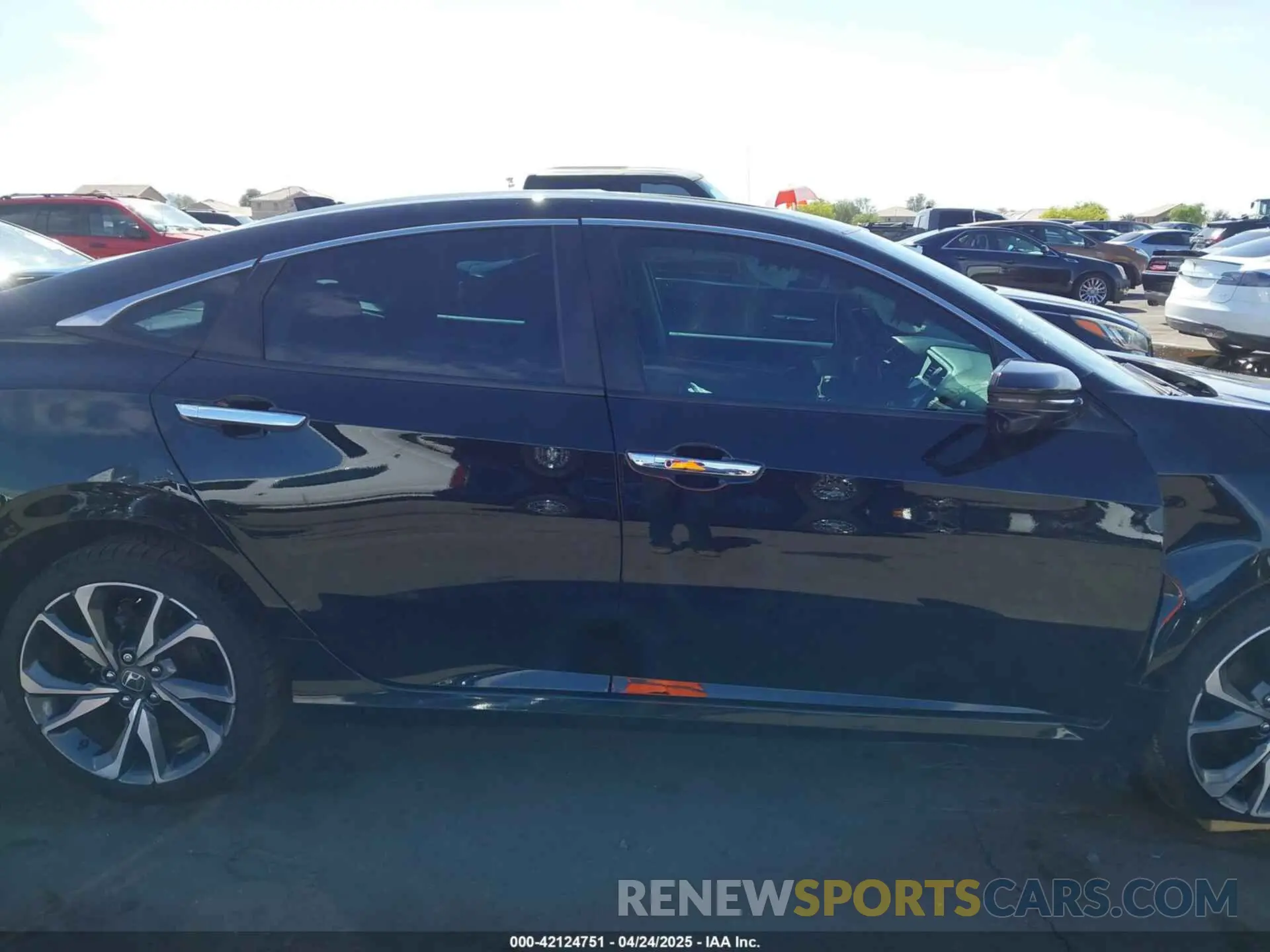 14 Photograph of a damaged car 19XFC1F98LE208801 HONDA CIVIC 2020
