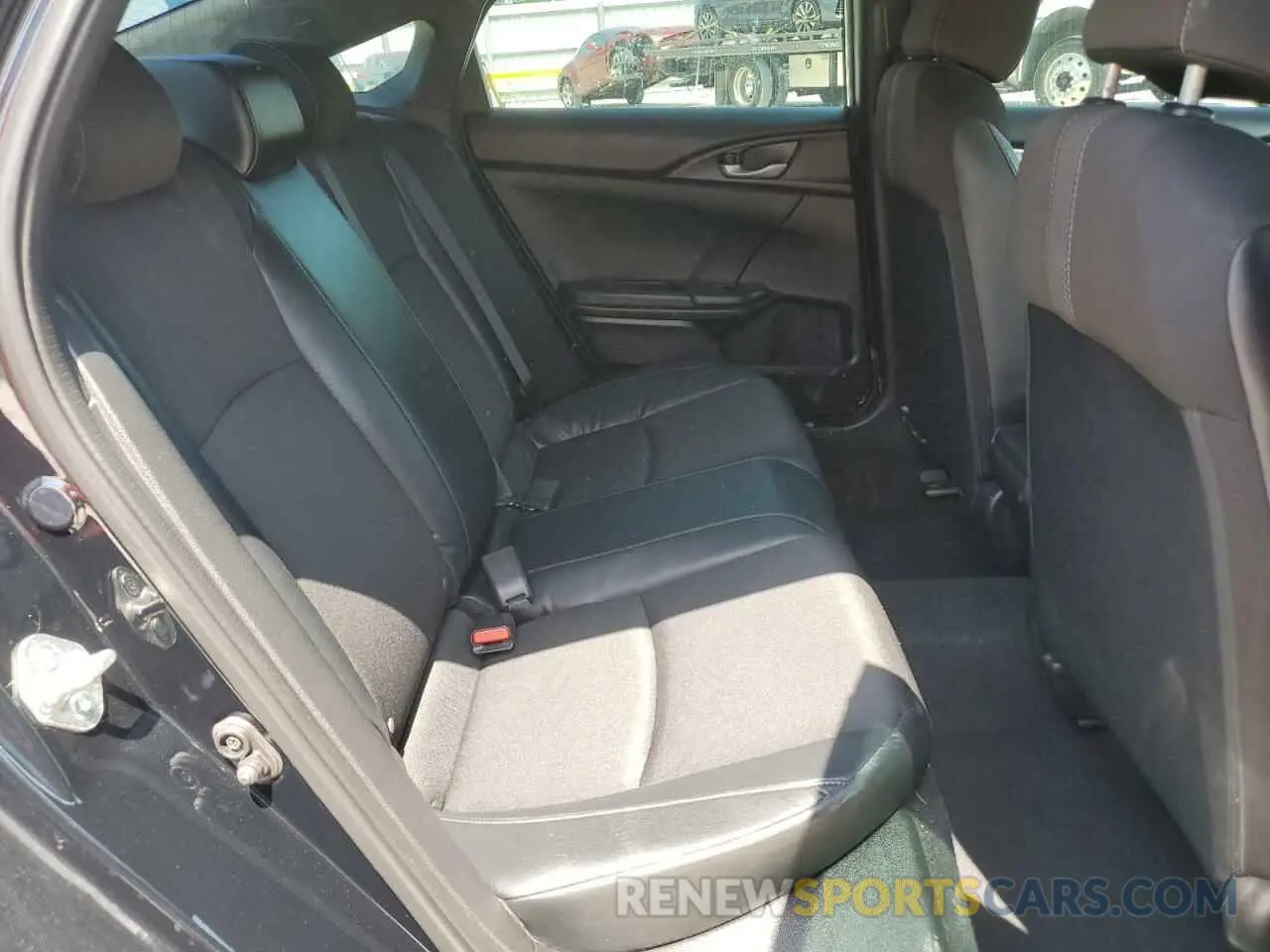 10 Photograph of a damaged car 19XFC2E87LE029194 HONDA CIVIC 2020