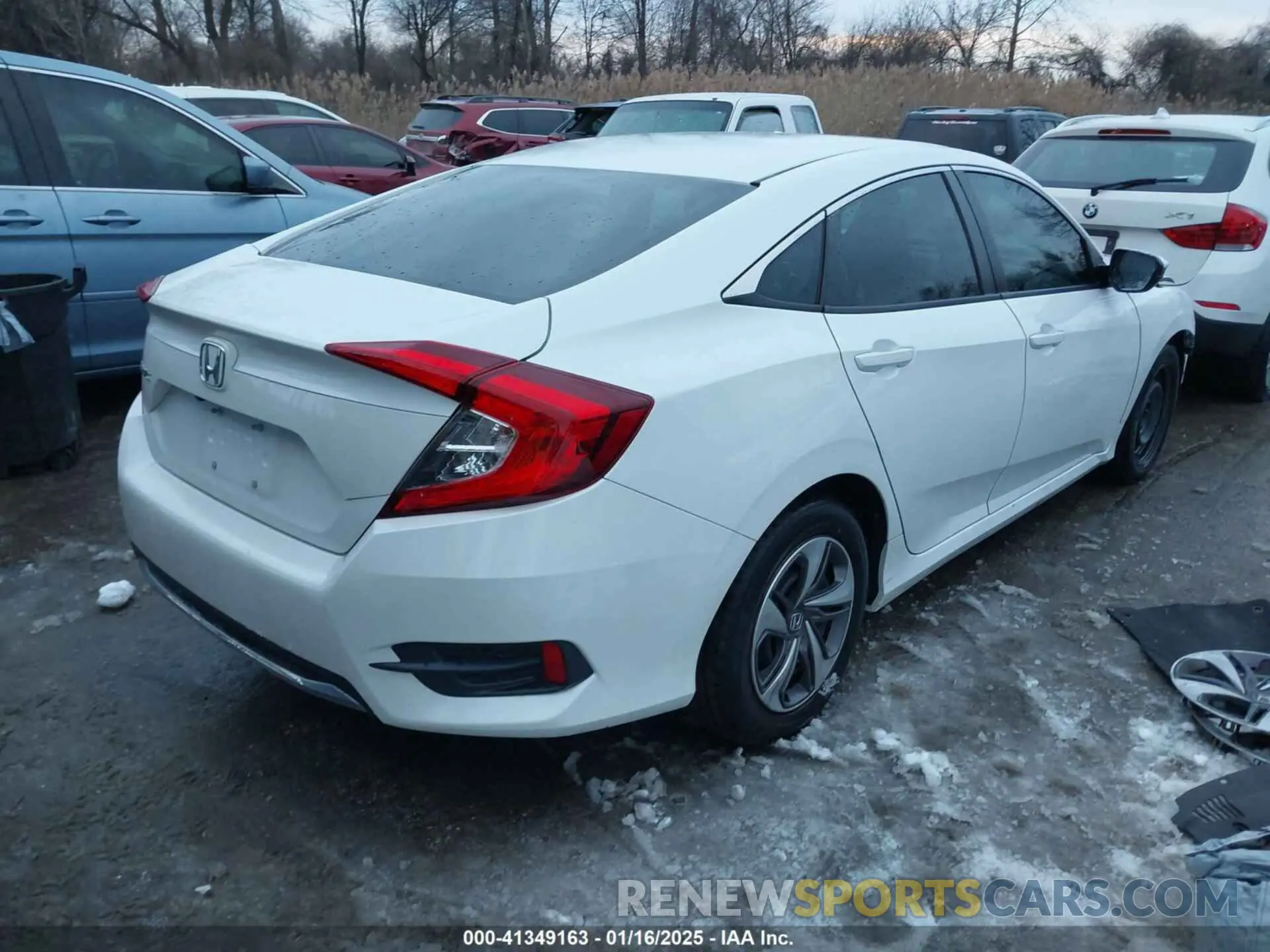 4 Photograph of a damaged car 19XFC2F60LE010385 HONDA CIVIC 2020