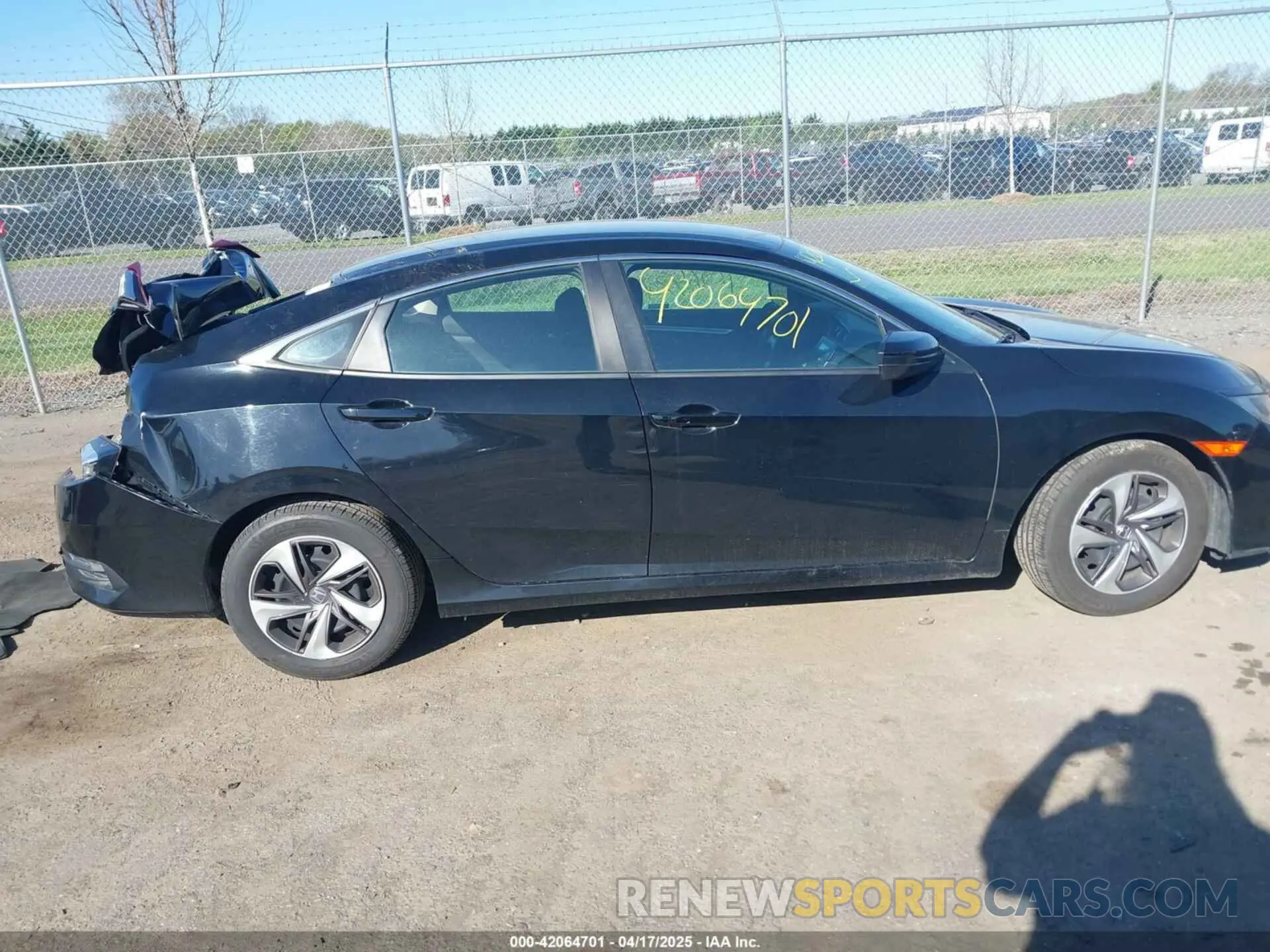 13 Photograph of a damaged car 19XFC2F61LE210952 HONDA CIVIC 2020