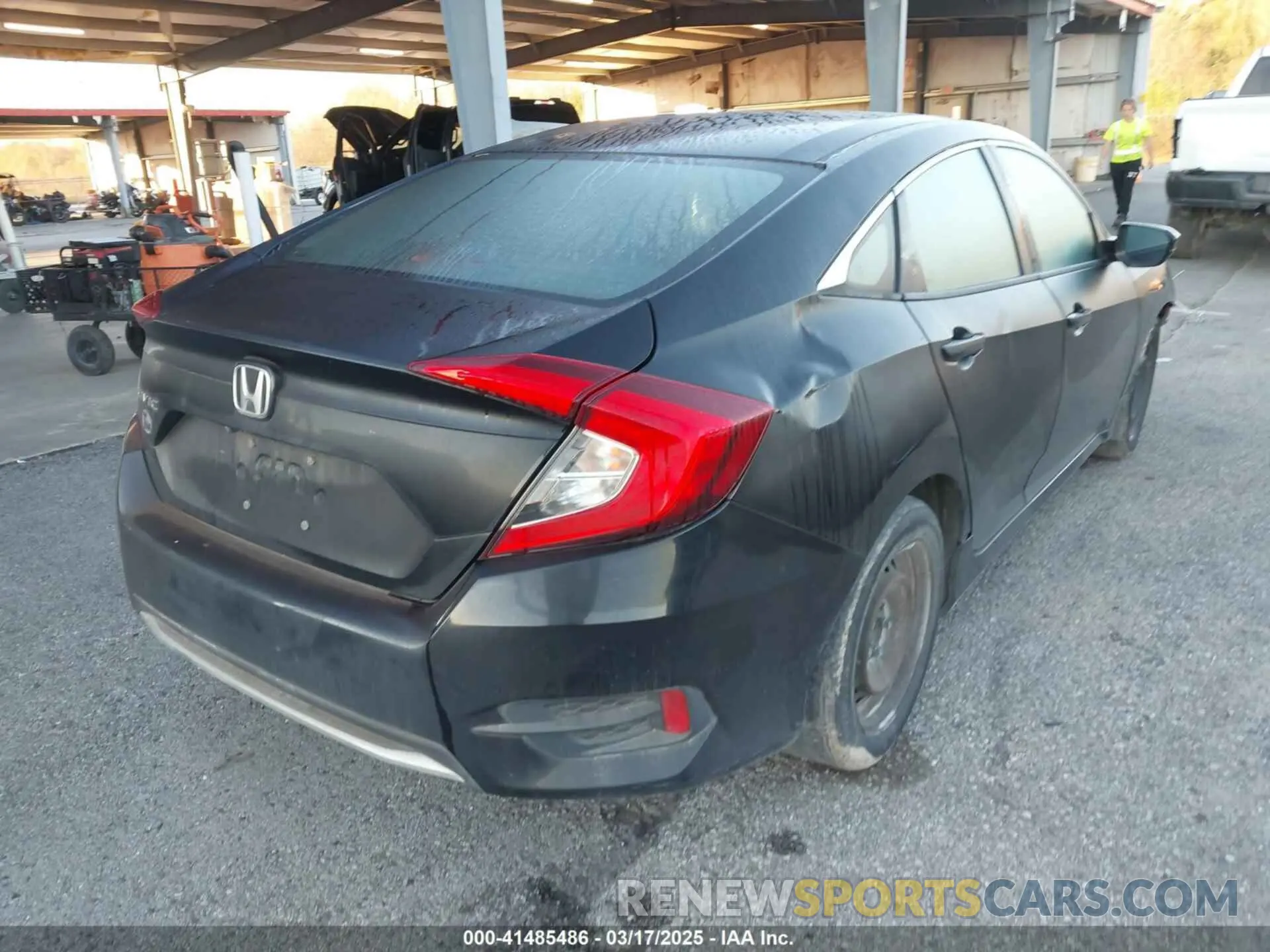 4 Photograph of a damaged car 19XFC2F62LE005527 HONDA CIVIC 2020