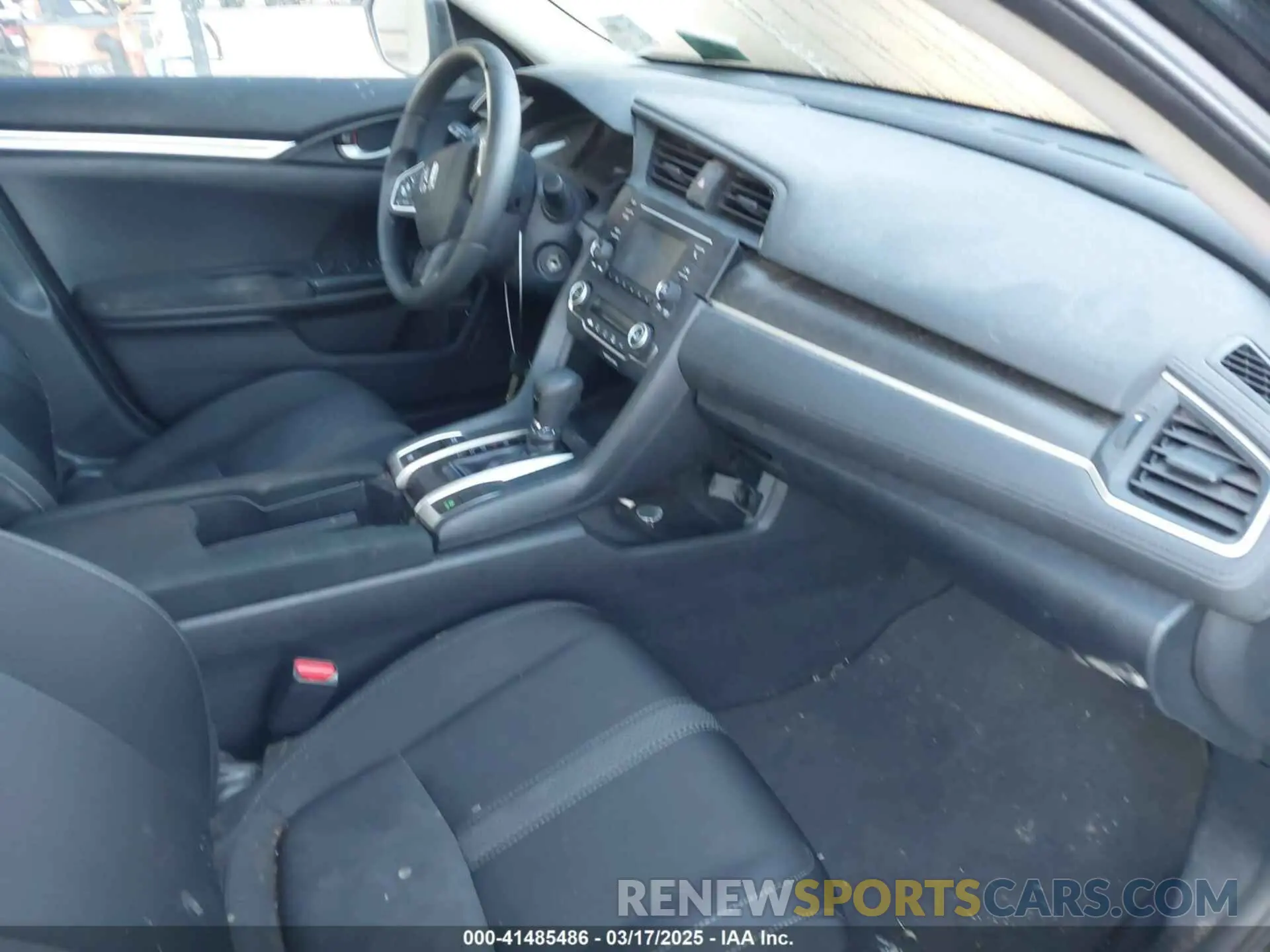 5 Photograph of a damaged car 19XFC2F62LE005527 HONDA CIVIC 2020