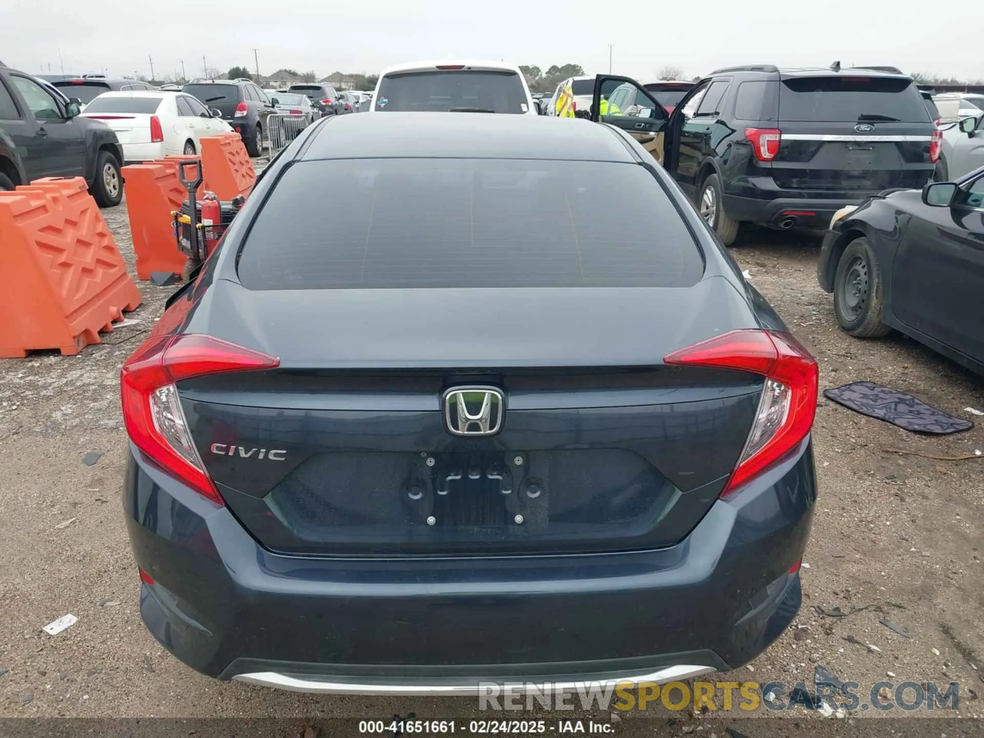 16 Photograph of a damaged car 19XFC2F62LE025535 HONDA CIVIC 2020
