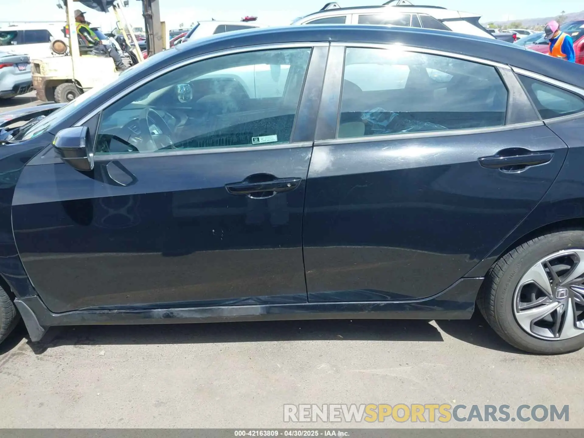 14 Photograph of a damaged car 19XFC2F63LE210936 HONDA CIVIC 2020