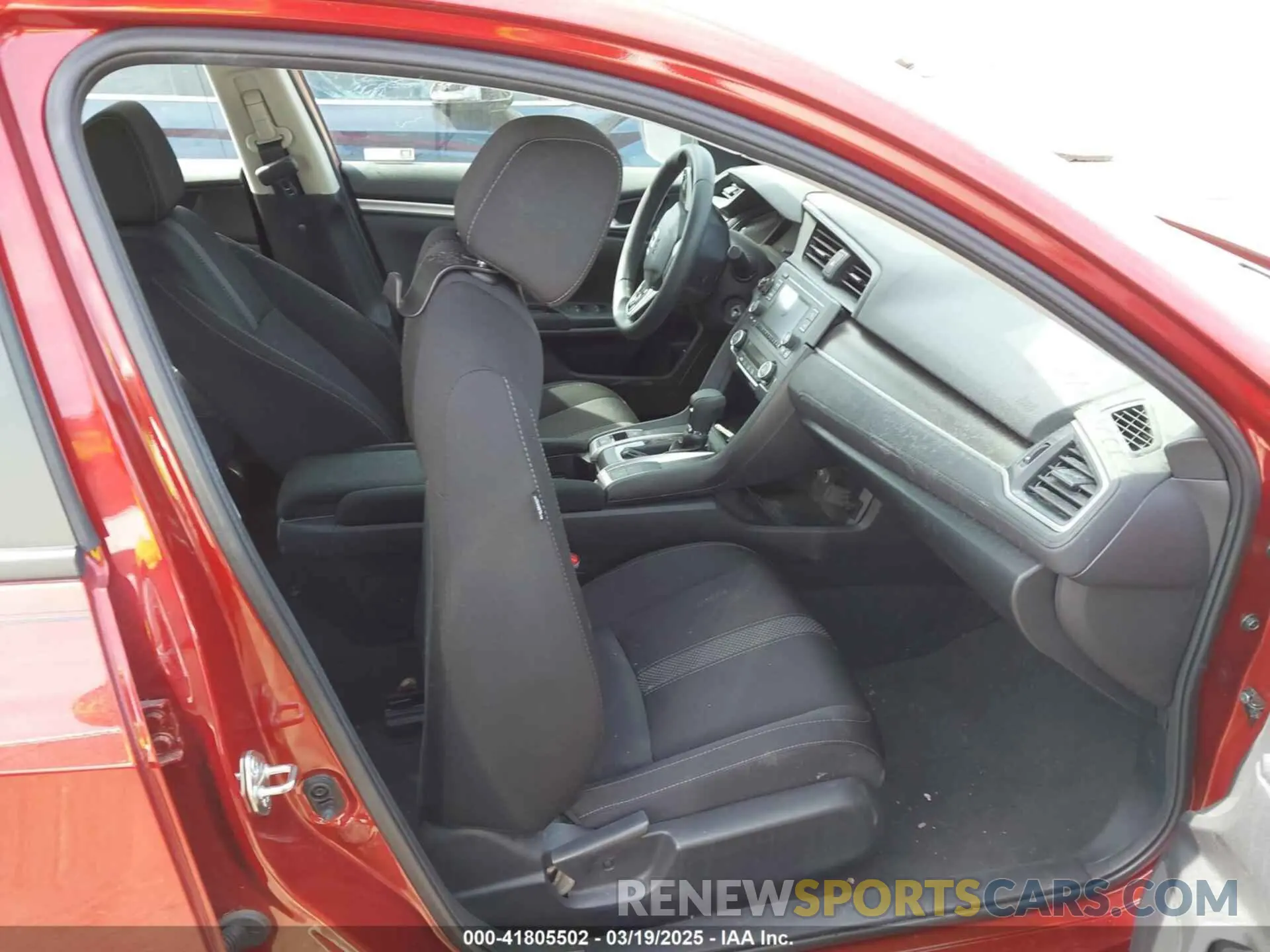 5 Photograph of a damaged car 19XFC2F64LE012088 HONDA CIVIC 2020