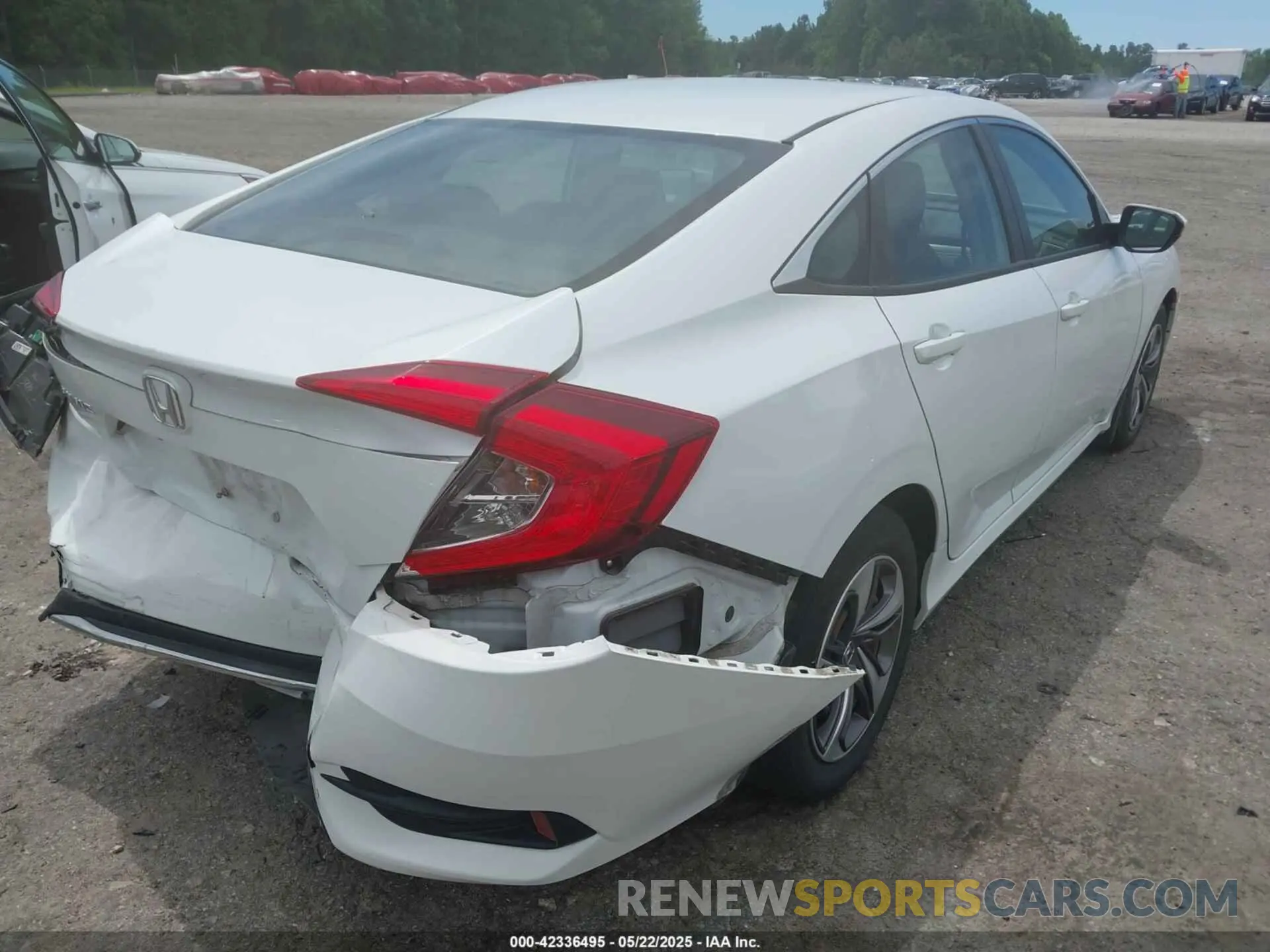 4 Photograph of a damaged car 19XFC2F64LE030445 HONDA CIVIC 2020