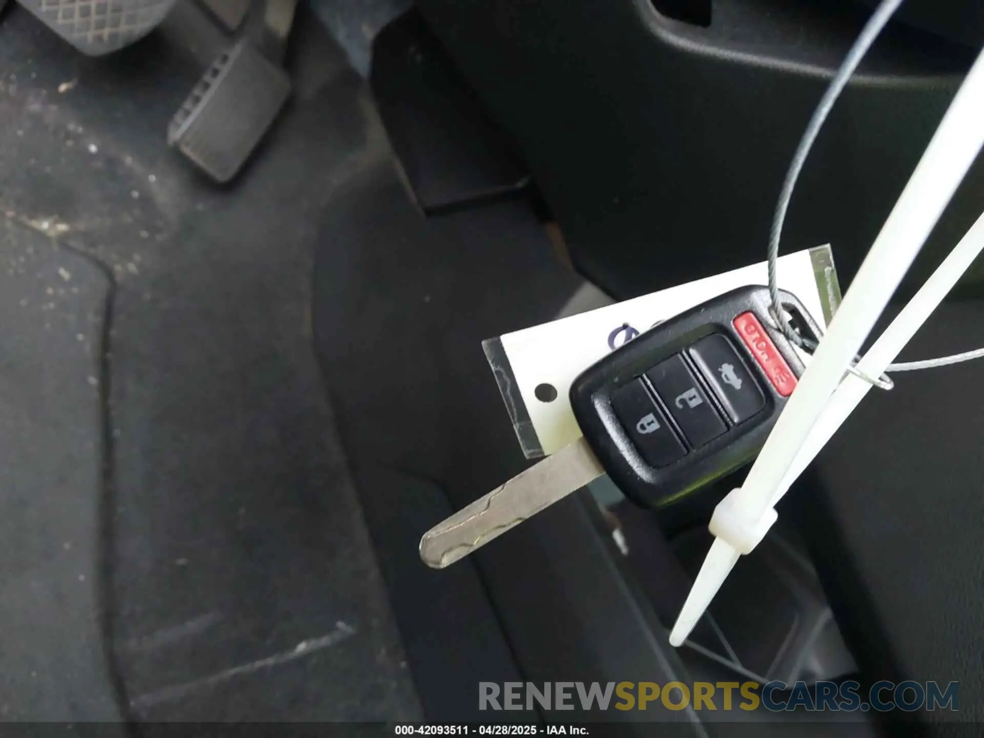 11 Photograph of a damaged car 19XFC2F65LE010270 HONDA CIVIC 2020