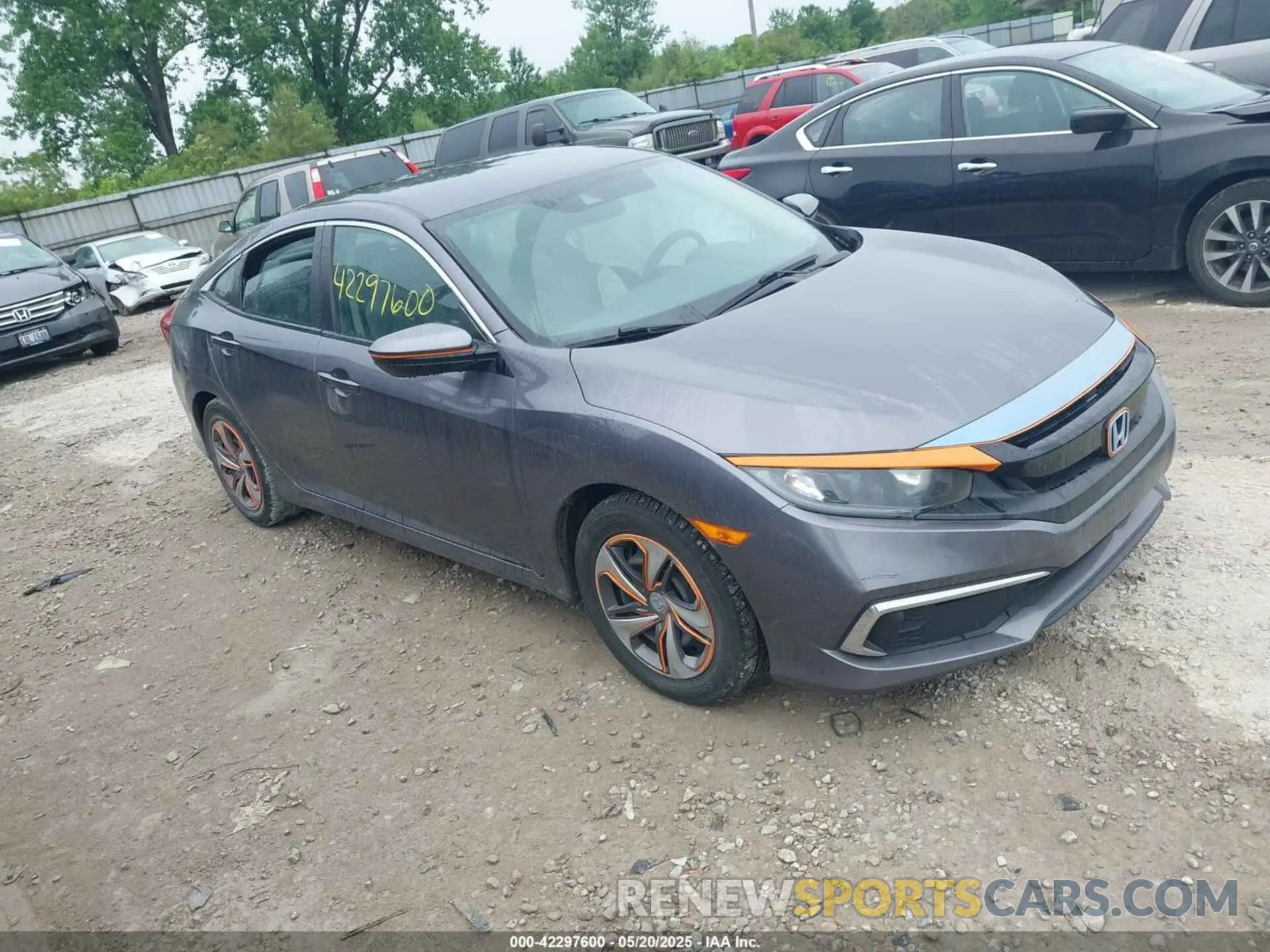 1 Photograph of a damaged car 19XFC2F66LE012481 HONDA CIVIC 2020