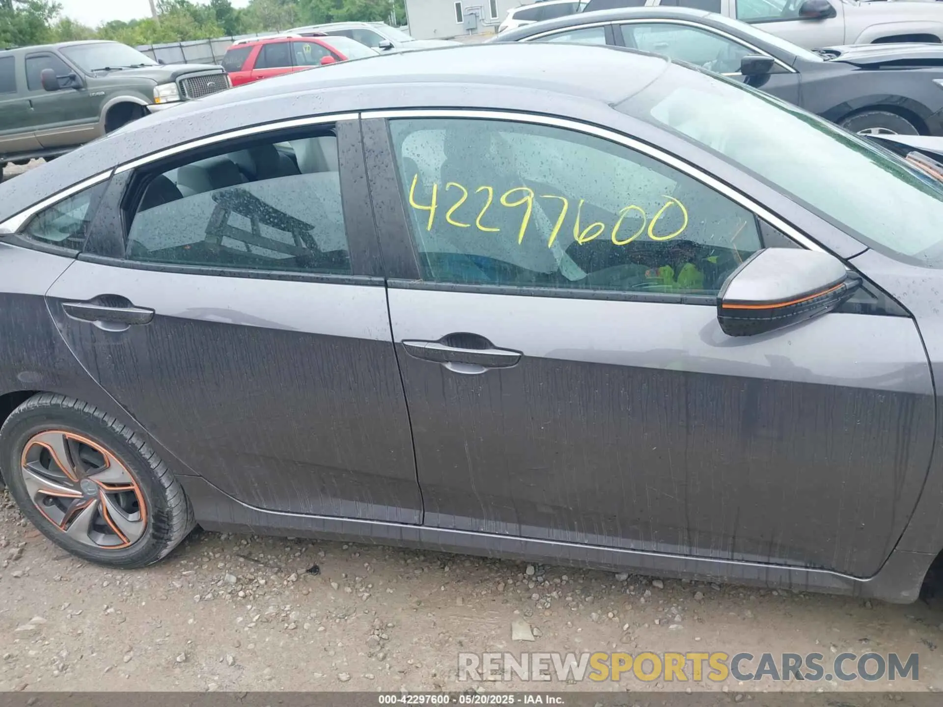 14 Photograph of a damaged car 19XFC2F66LE012481 HONDA CIVIC 2020