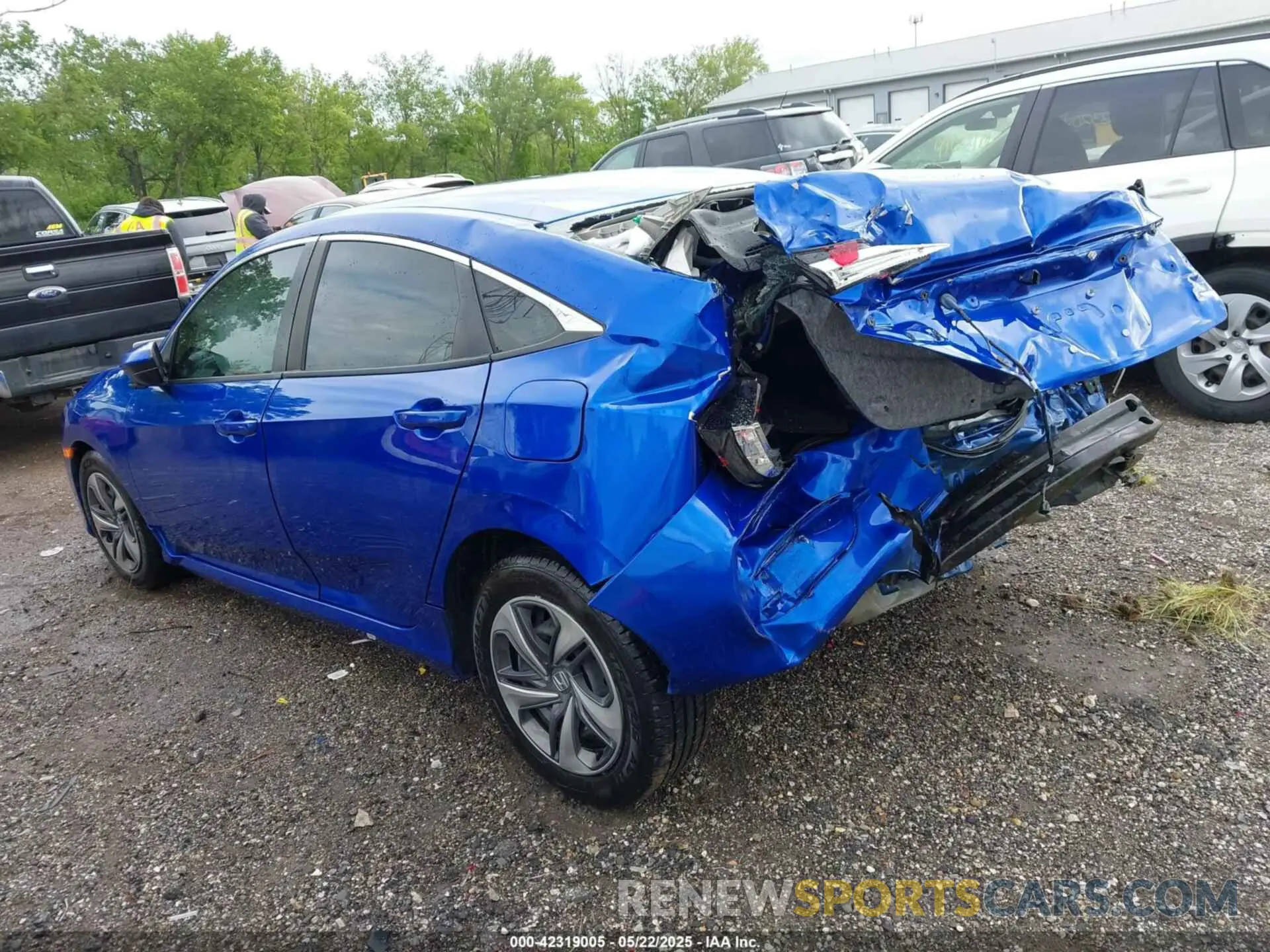 3 Photograph of a damaged car 19XFC2F66LE030527 HONDA CIVIC 2020