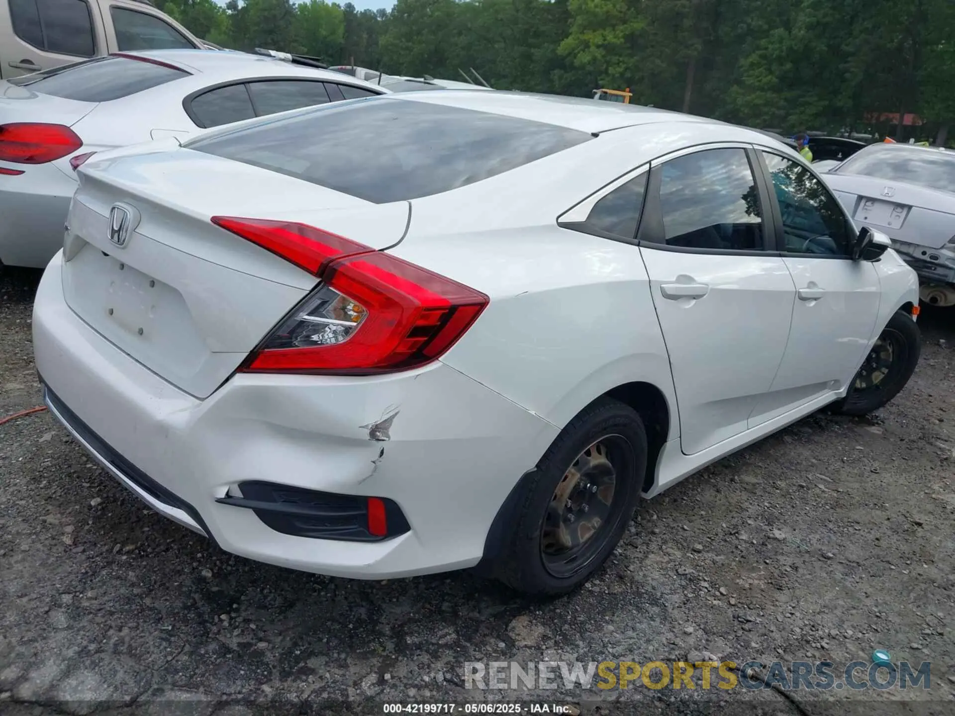 4 Photograph of a damaged car 19XFC2F67LE015275 HONDA CIVIC 2020
