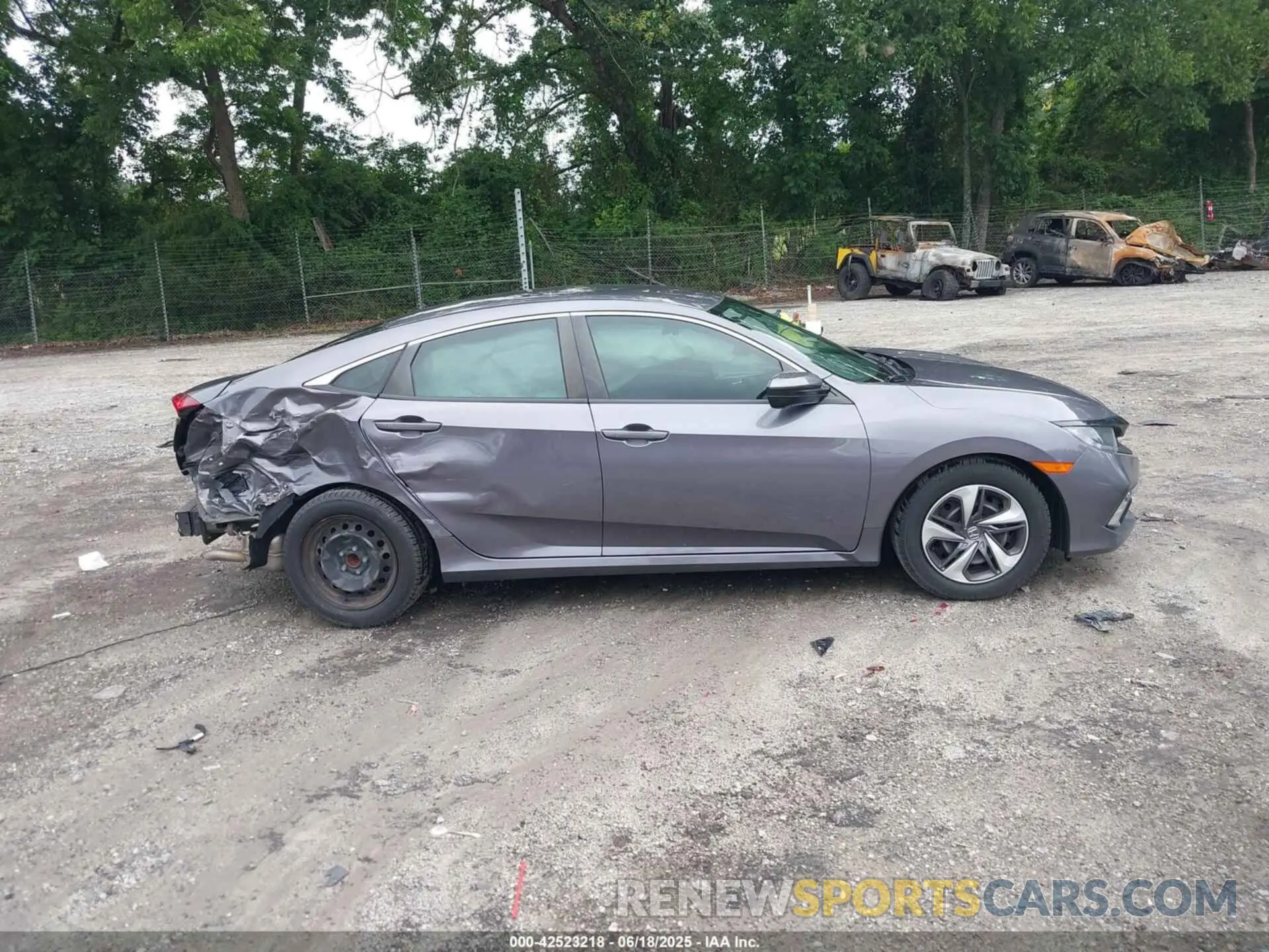 13 Photograph of a damaged car 19XFC2F67LE016717 HONDA CIVIC 2020