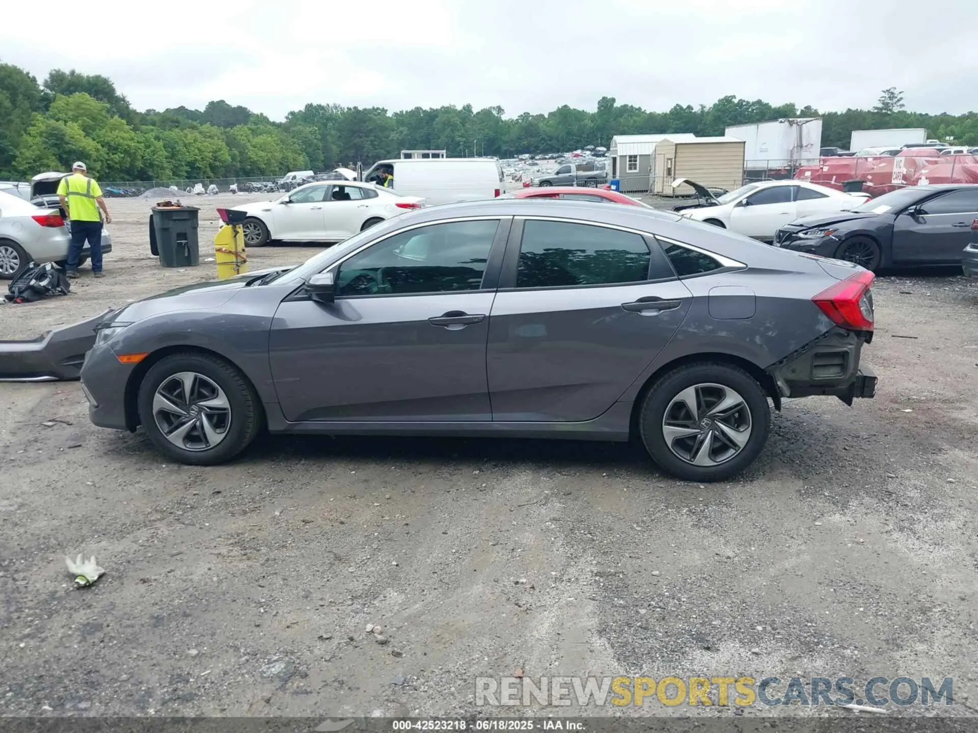 14 Photograph of a damaged car 19XFC2F67LE016717 HONDA CIVIC 2020