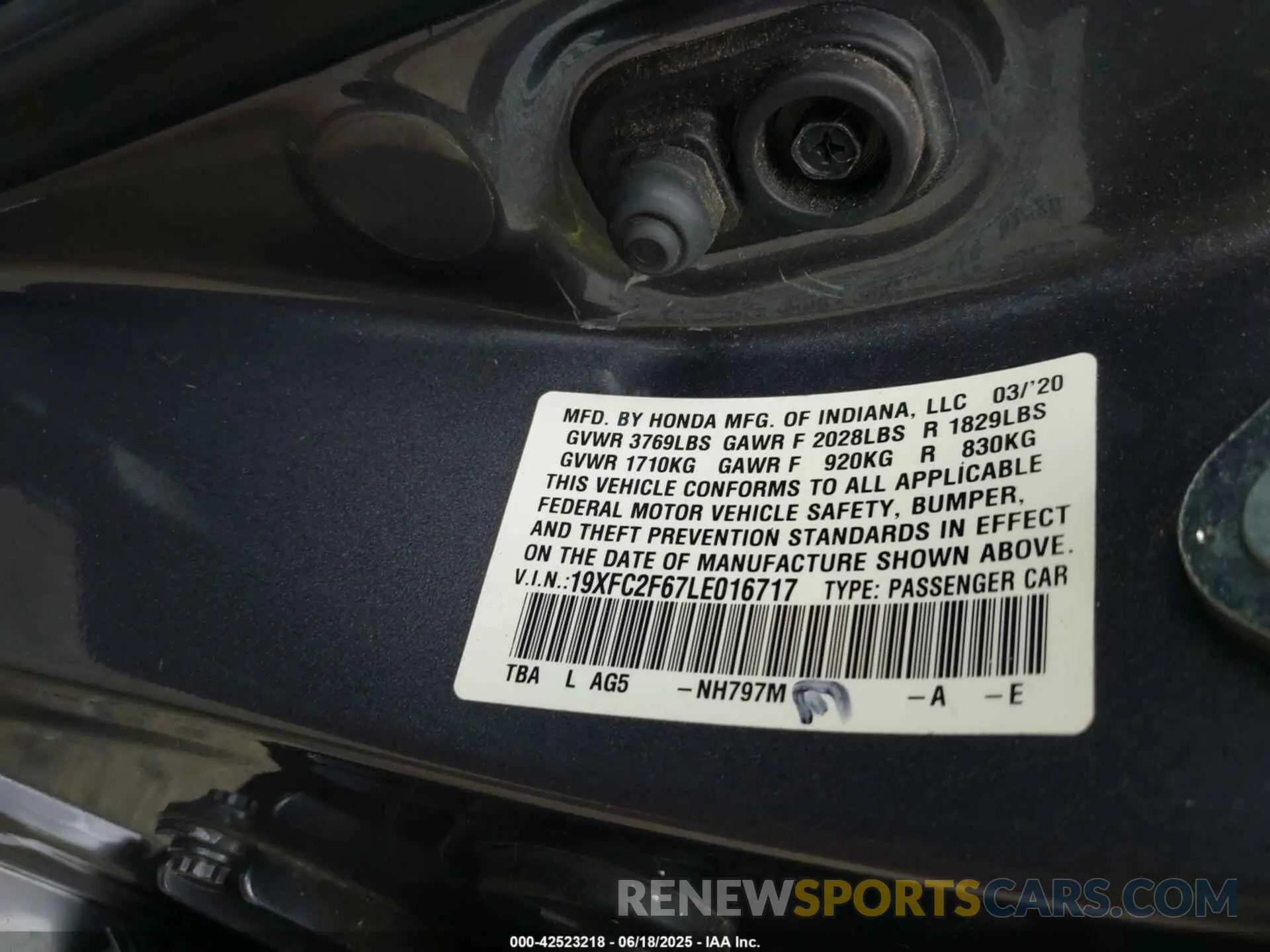9 Photograph of a damaged car 19XFC2F67LE016717 HONDA CIVIC 2020