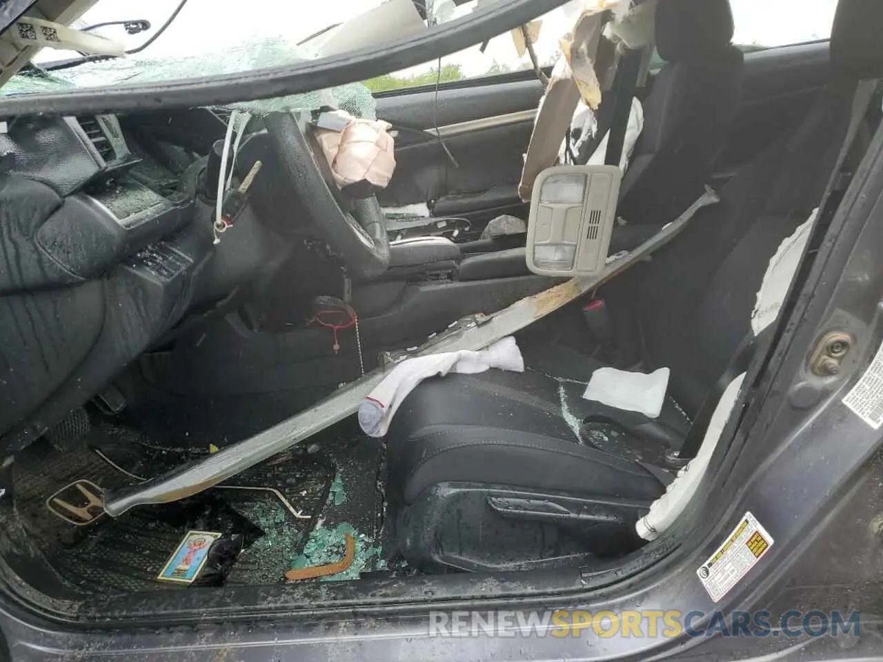7 Photograph of a damaged car 19XFC2F67LE210258 HONDA CIVIC 2020