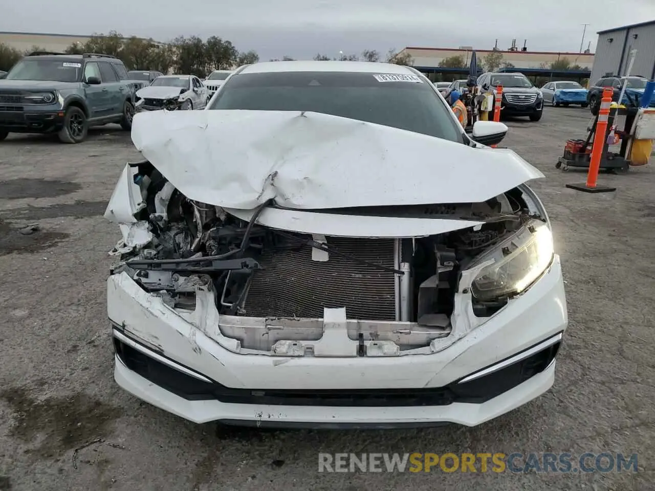 5 Photograph of a damaged car 19XFC2F68LE013180 HONDA CIVIC 2020