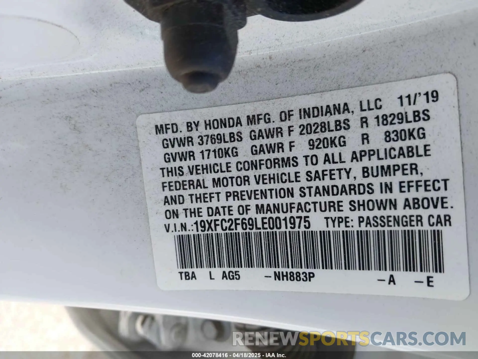 9 Photograph of a damaged car 19XFC2F69LE001975 HONDA CIVIC 2020