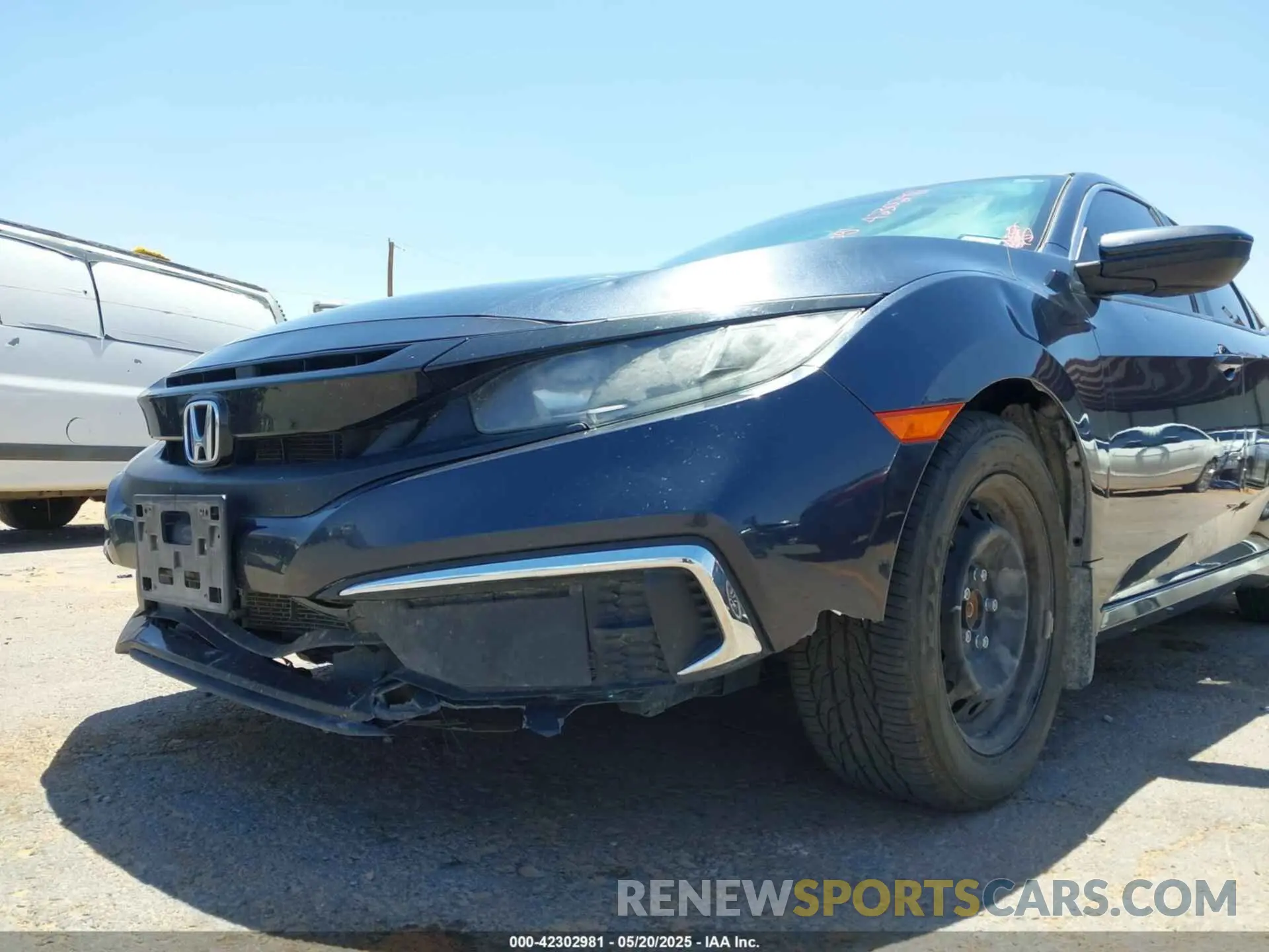 6 Photograph of a damaged car 19XFC2F69LE016136 HONDA CIVIC 2020