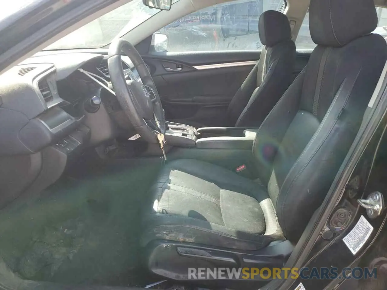 7 Photograph of a damaged car 19XFC2F69LE200315 HONDA CIVIC 2020