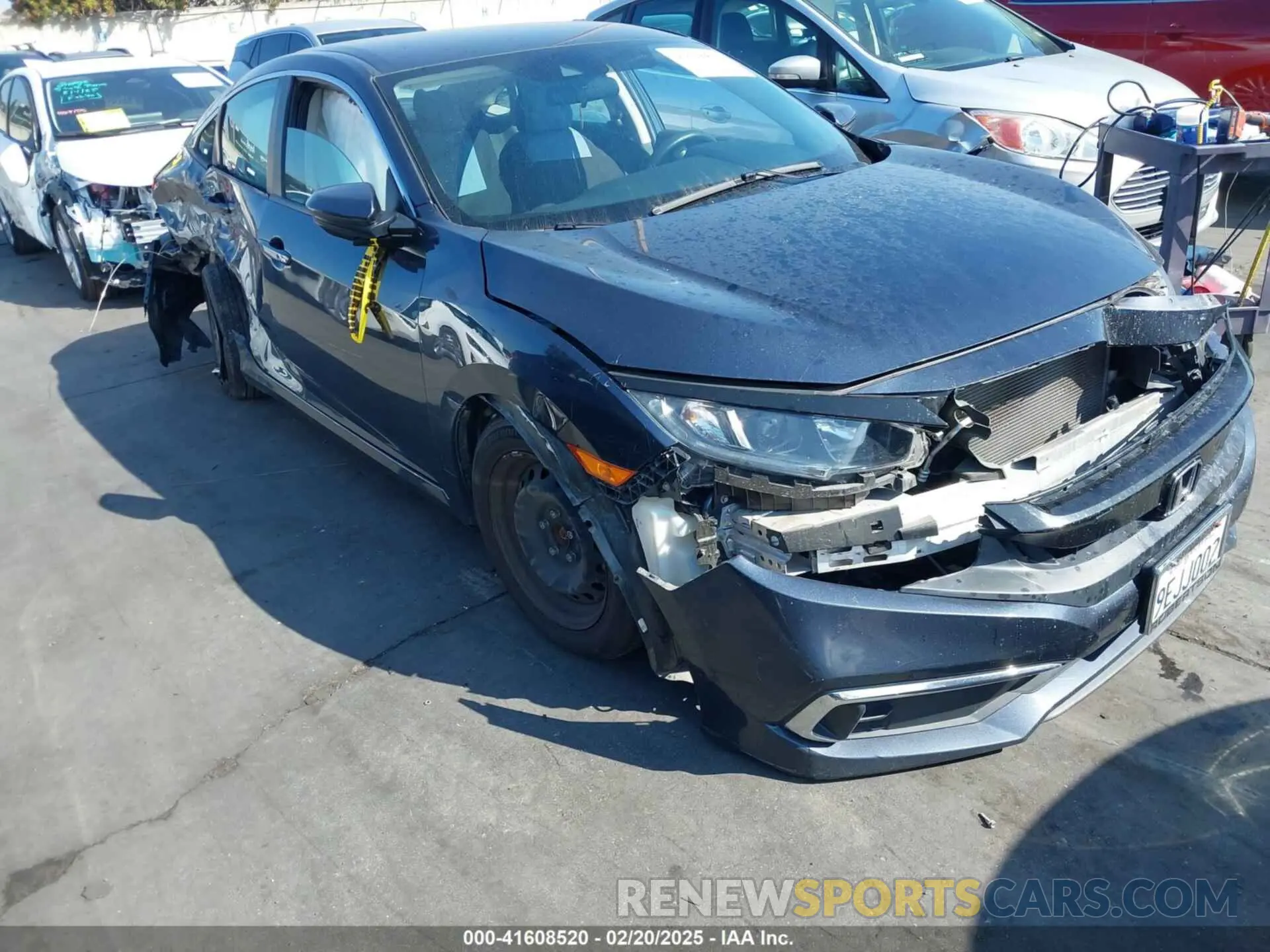 1 Photograph of a damaged car 19XFC2F69LE203697 HONDA CIVIC 2020