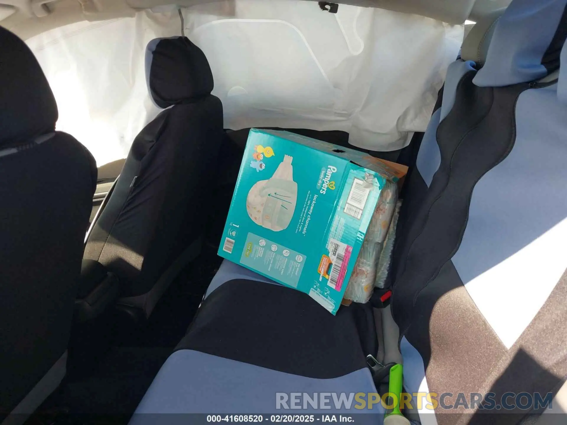 8 Photograph of a damaged car 19XFC2F69LE203697 HONDA CIVIC 2020
