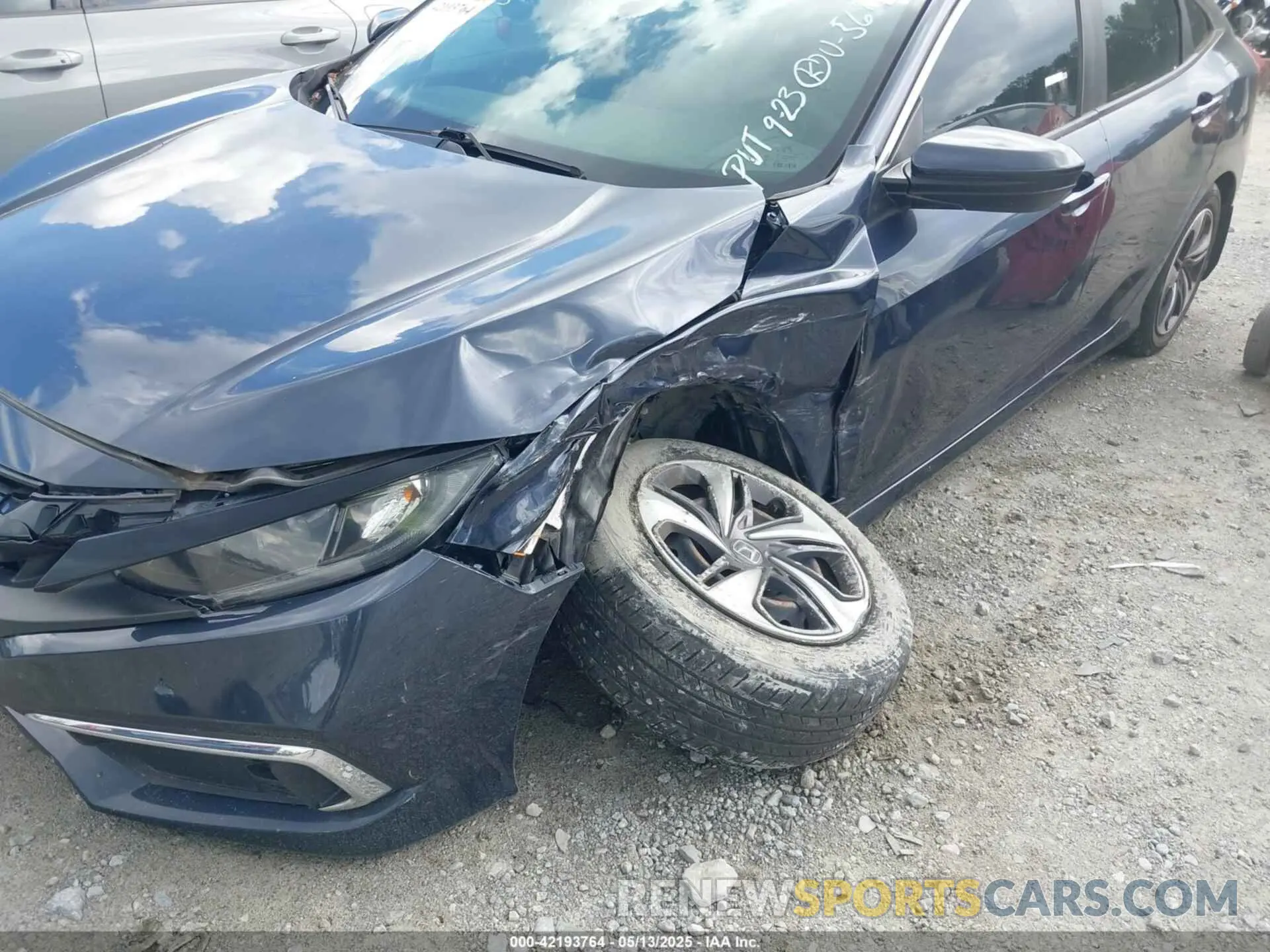 6 Photograph of a damaged car 19XFC2F6XLE015643 HONDA CIVIC 2020