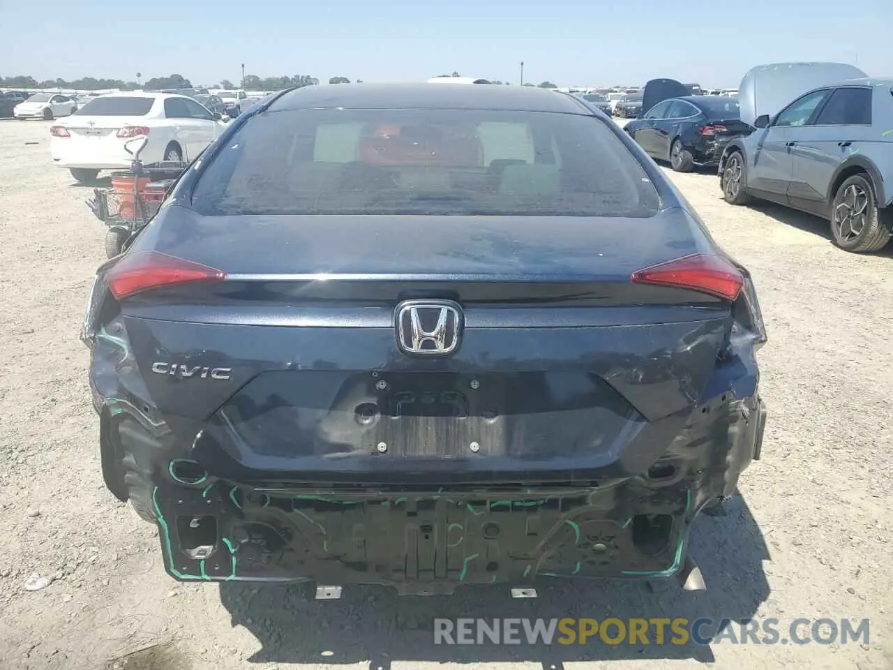 6 Photograph of a damaged car 19XFC2F6XLE203806 HONDA CIVIC 2020