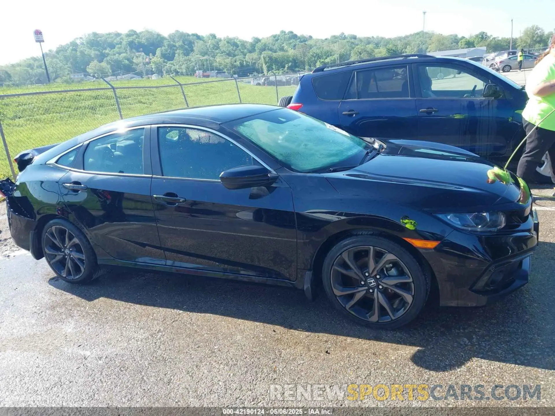 13 Photograph of a damaged car 19XFC2F80LE016284 HONDA CIVIC 2020